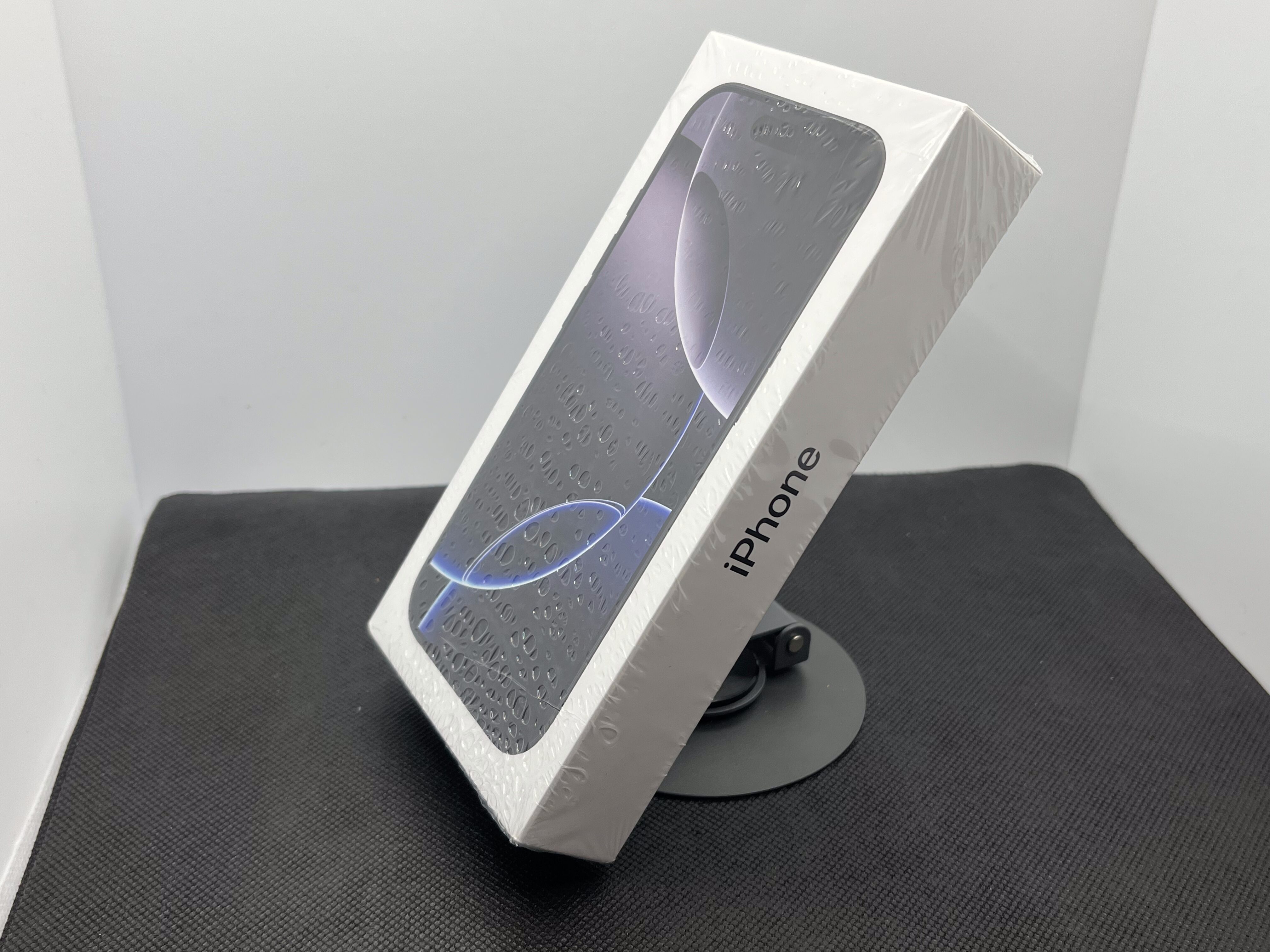 Apple iPhone 16 Pro 256GB Black Titanium – Sealed - Image 4