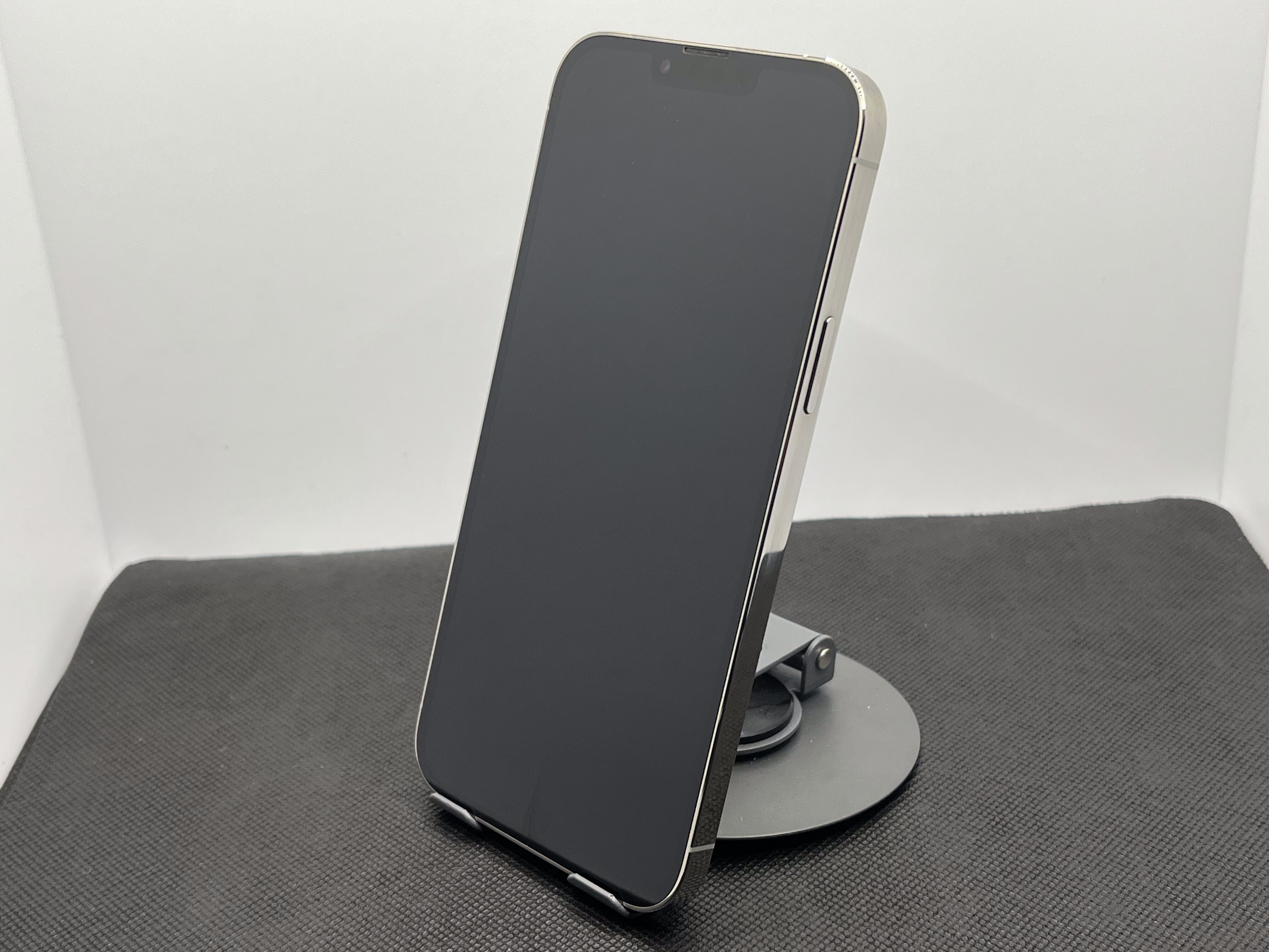 Apple iPhone 13 Pro Max 1TB Silver (12 Month Warranty) - Image 7