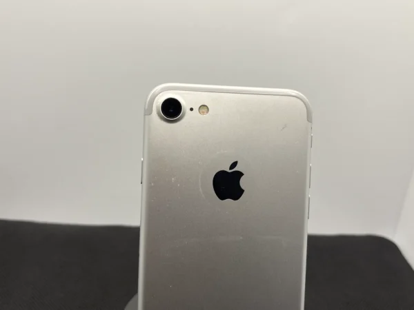 Apple iPhone 7 32GB Silver | Epic Deals SA
