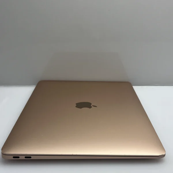 Apple MacBook Air 13-Inch “Core i3” 1.1 GHz (Scissor, 2020) 8GB