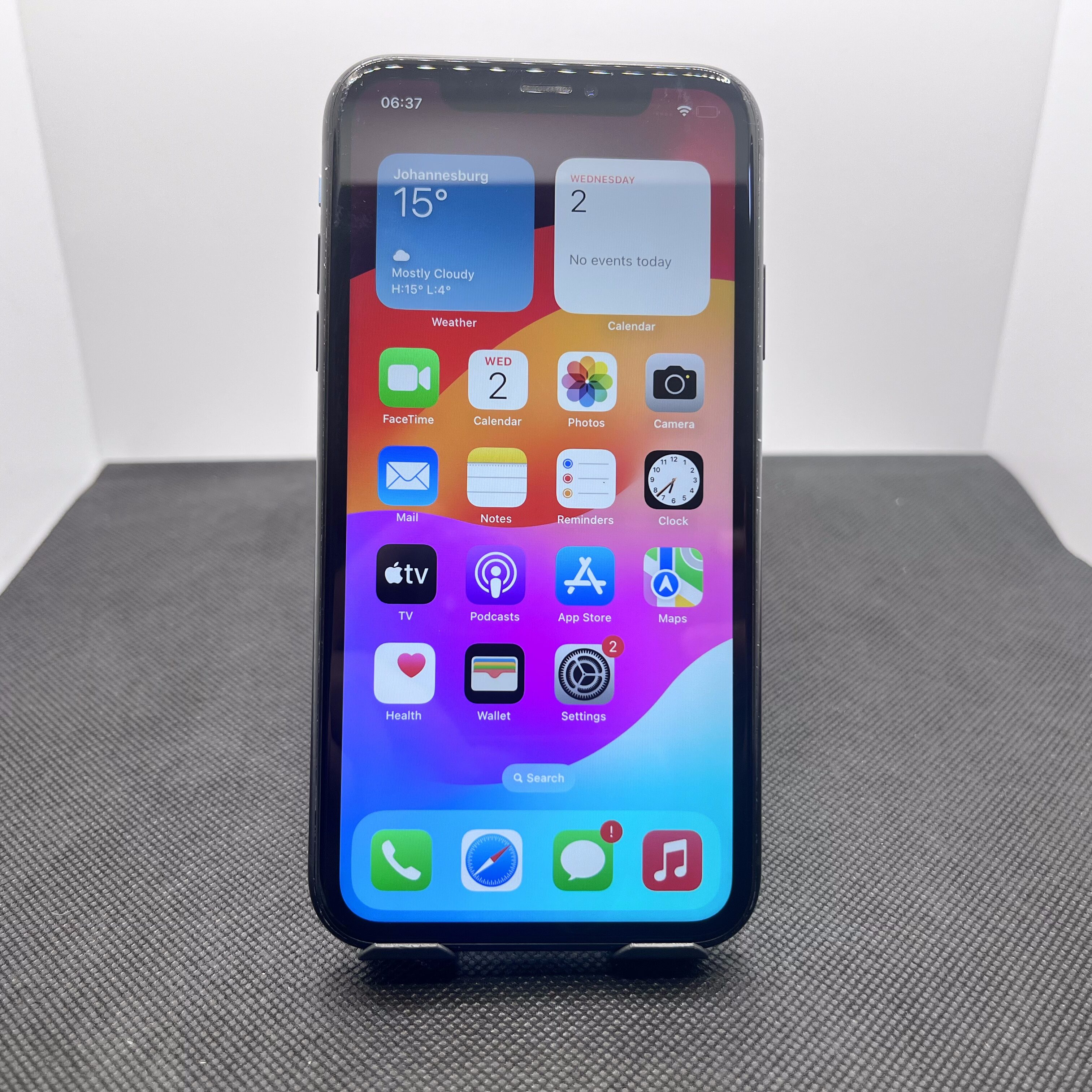 Apple iPhone XR 128GB Black (3 Month Warranty) - Image 3