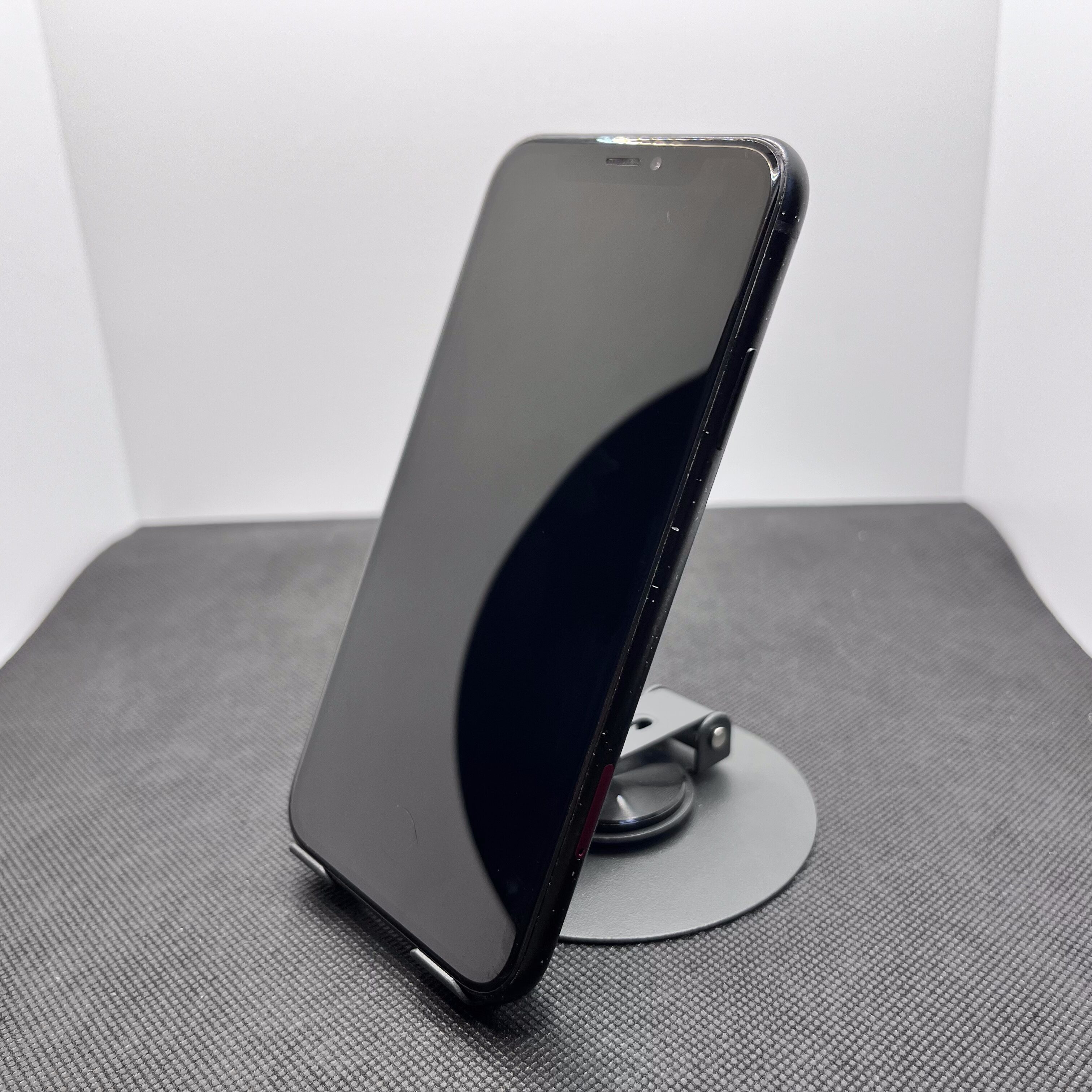 Apple iPhone XR 128GB Black (3 Month Warranty) - Image 5