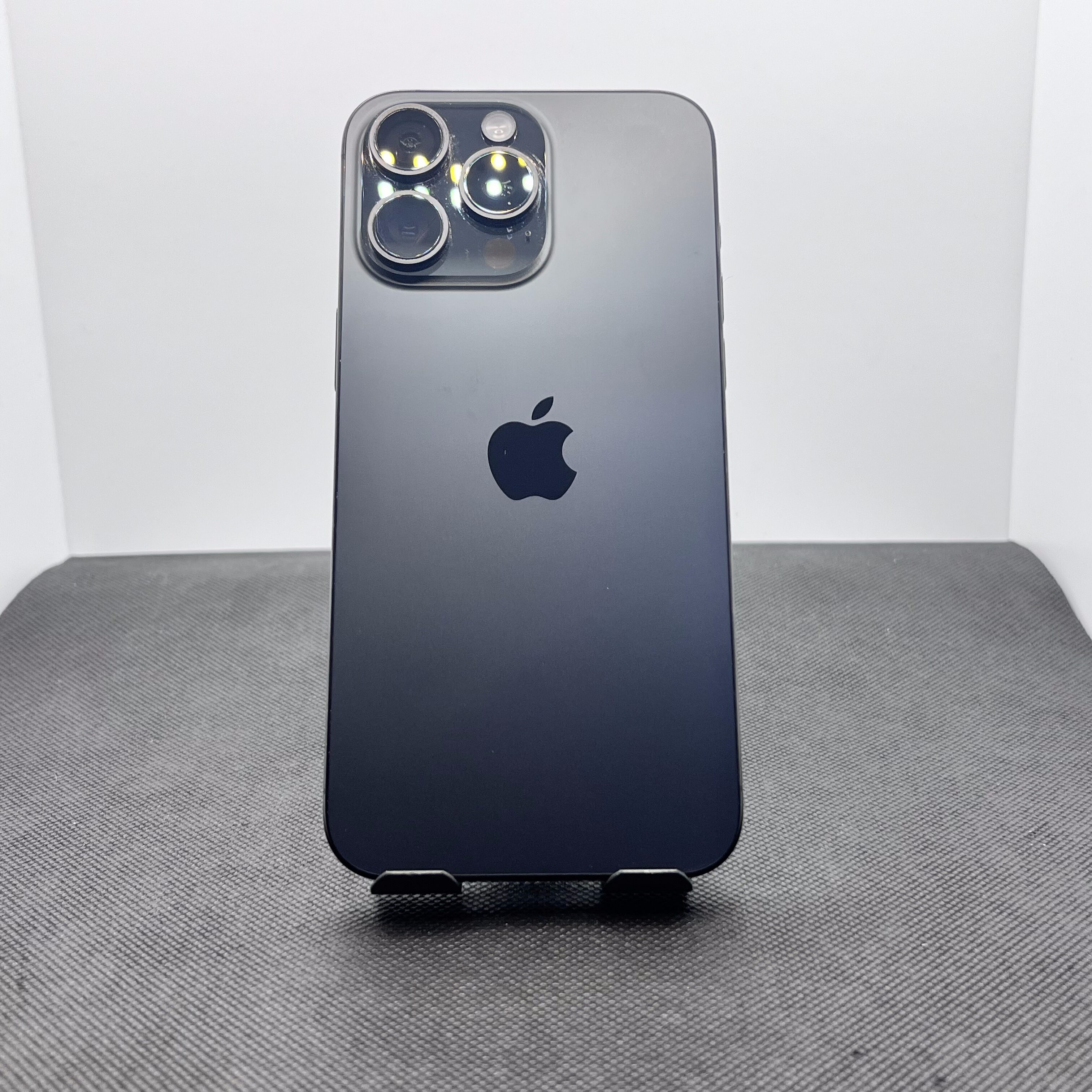 Apple iPhone 15 Pro Max 256GB Black Titanium (12 Month Warranty
