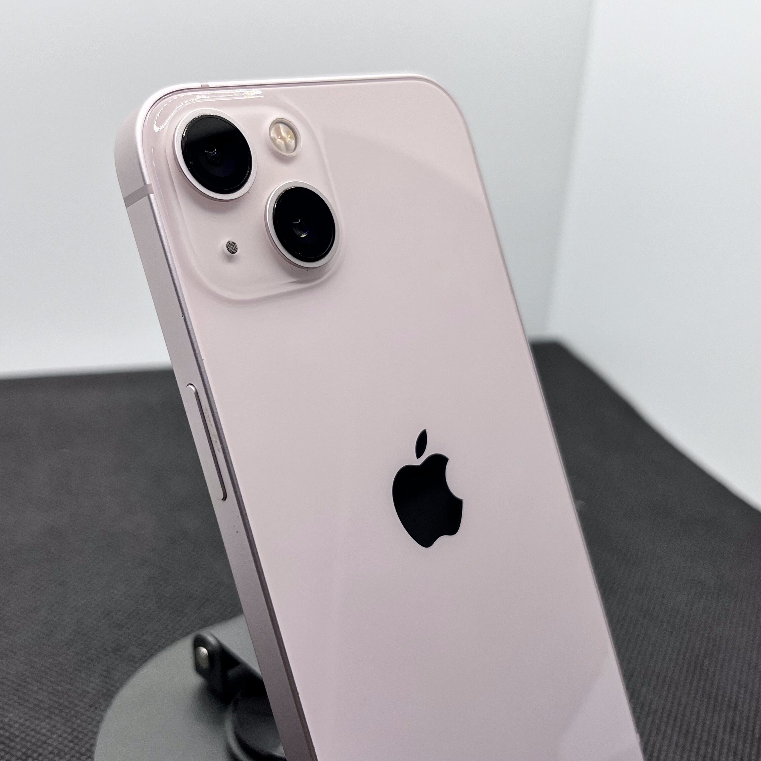 Apple iPhone 13 128GB Pink (6 Month Warranty) - Image 10