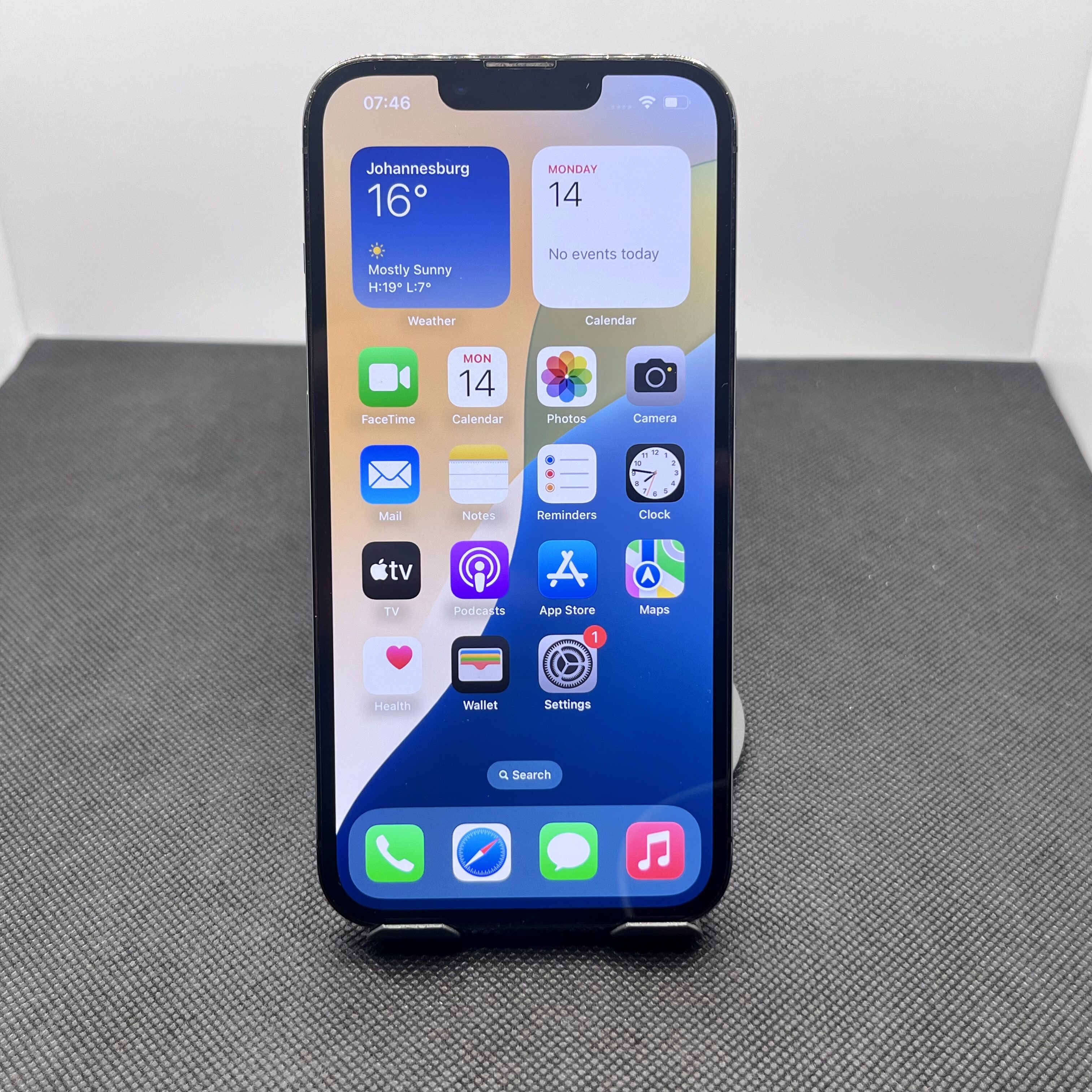 Apple iPhone 13 Pro Graphite 256GB (12 Month Warranty) - Image 3