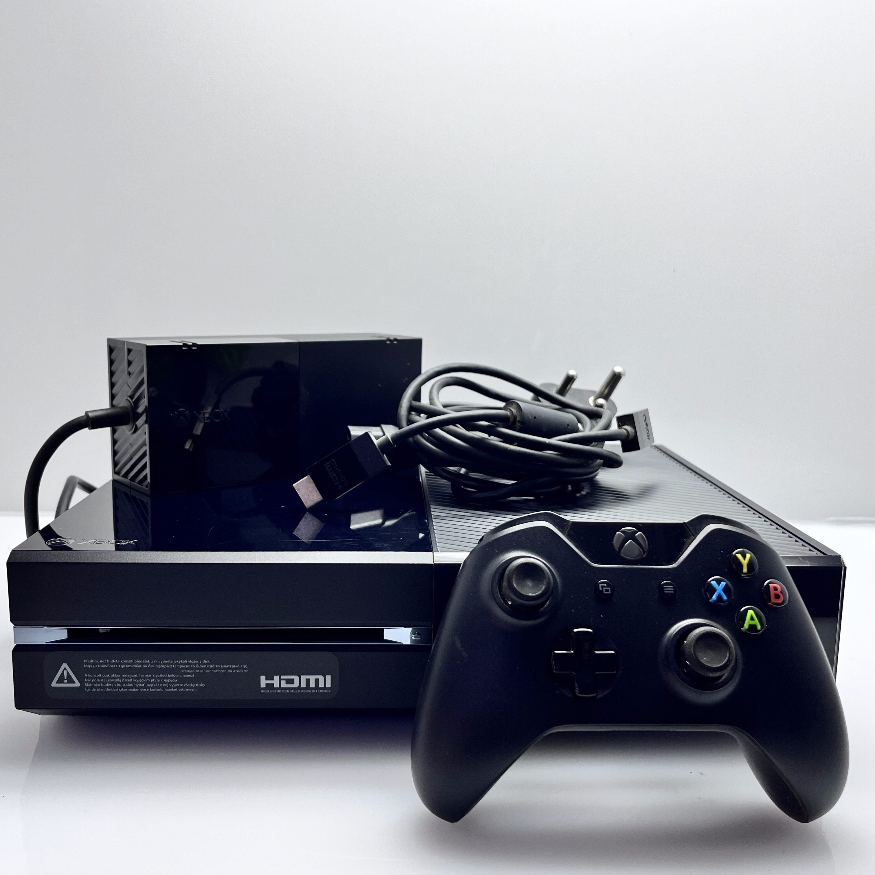 Xbox One 500GB Black +1 Controller + HDMI Cable + Power Cable (3 Month Warranty) - Image 6