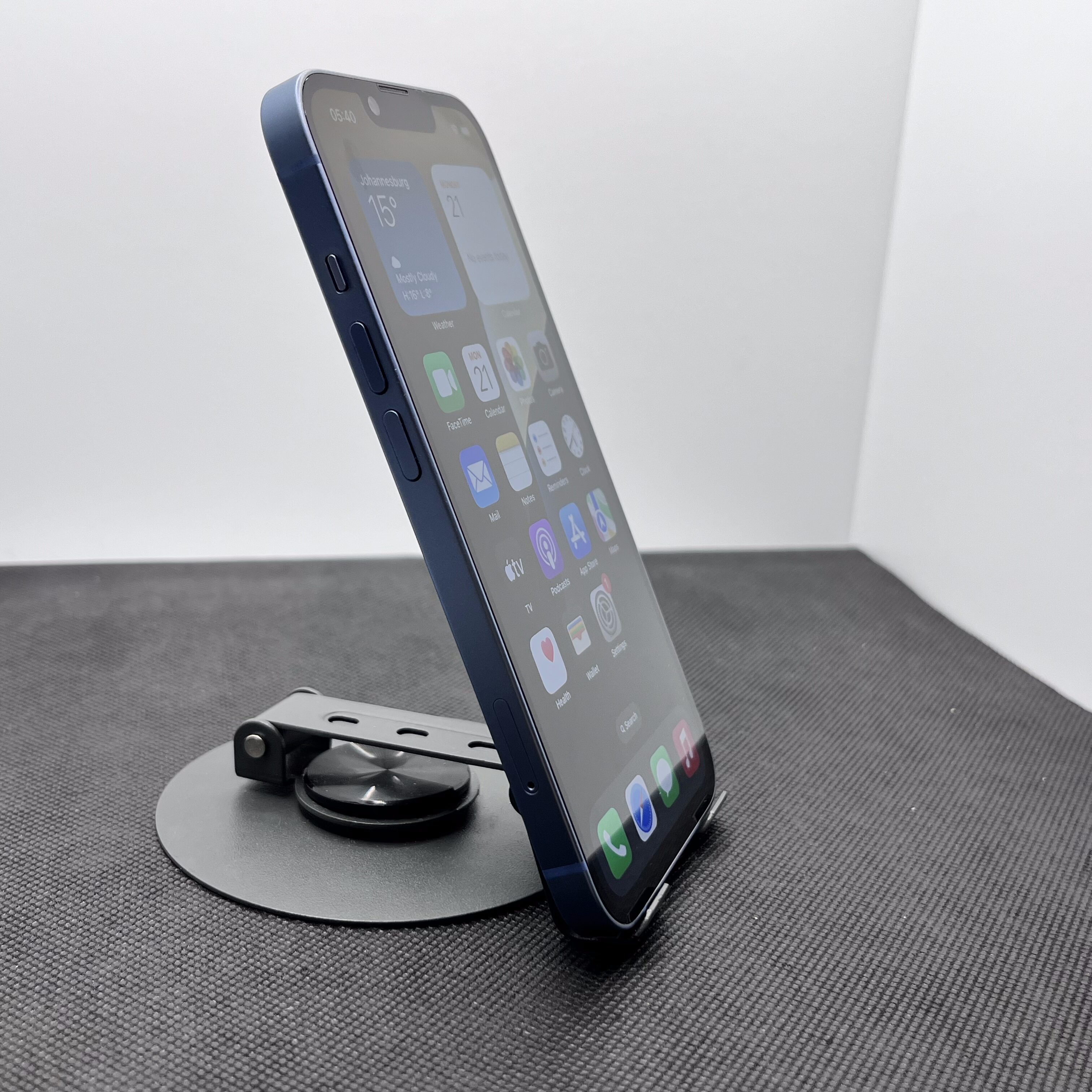 Apple iPhone 14 256GB Blue (12 Month Warranty) - Image 2