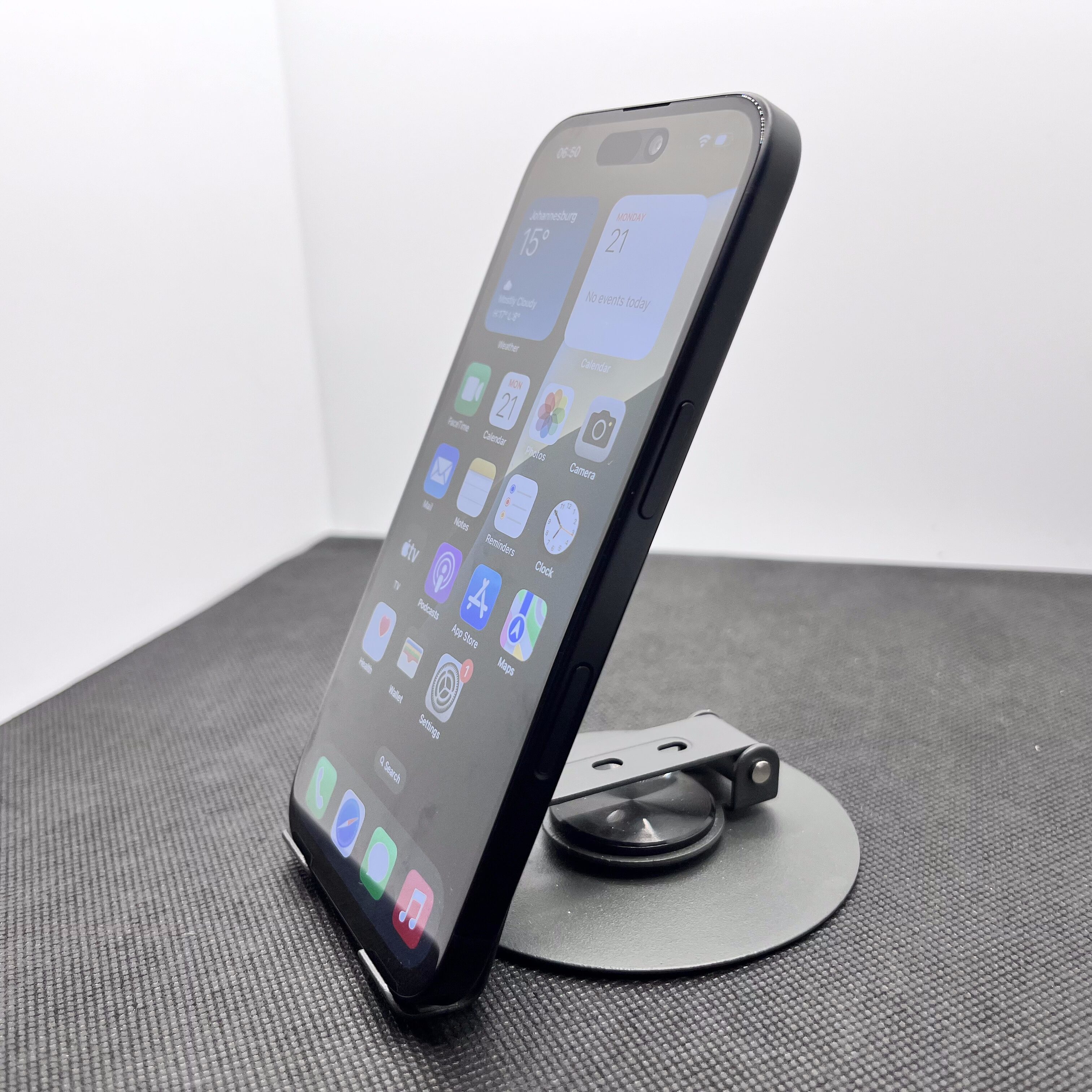 Apple iPhone 16 256GB Black Titanium (12 Month Warranty) - Image 4