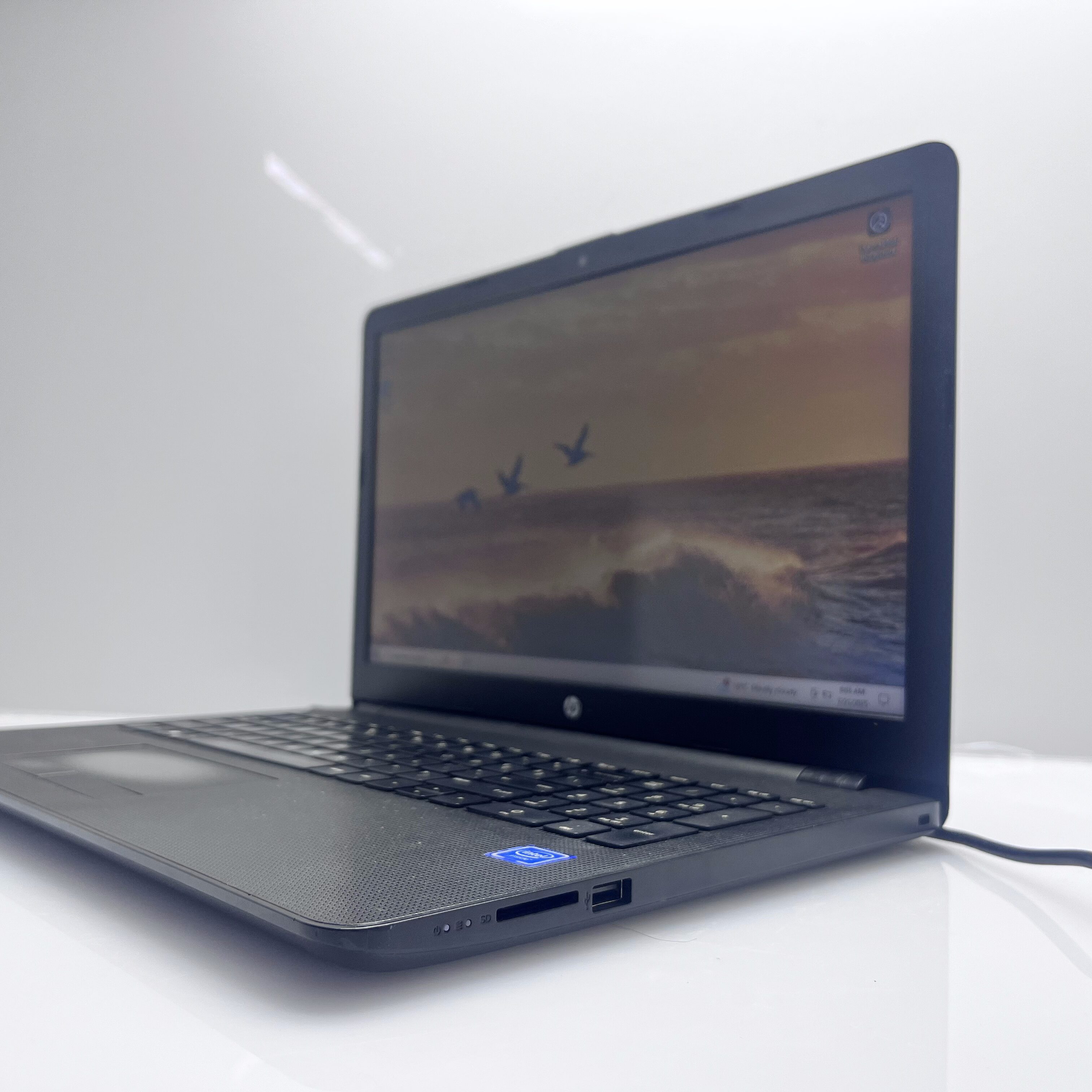 HP 250 G4 1.60GHz 8GB RAM 256GB SSD Black - Faulty Battery | Bright Spots - Image 4