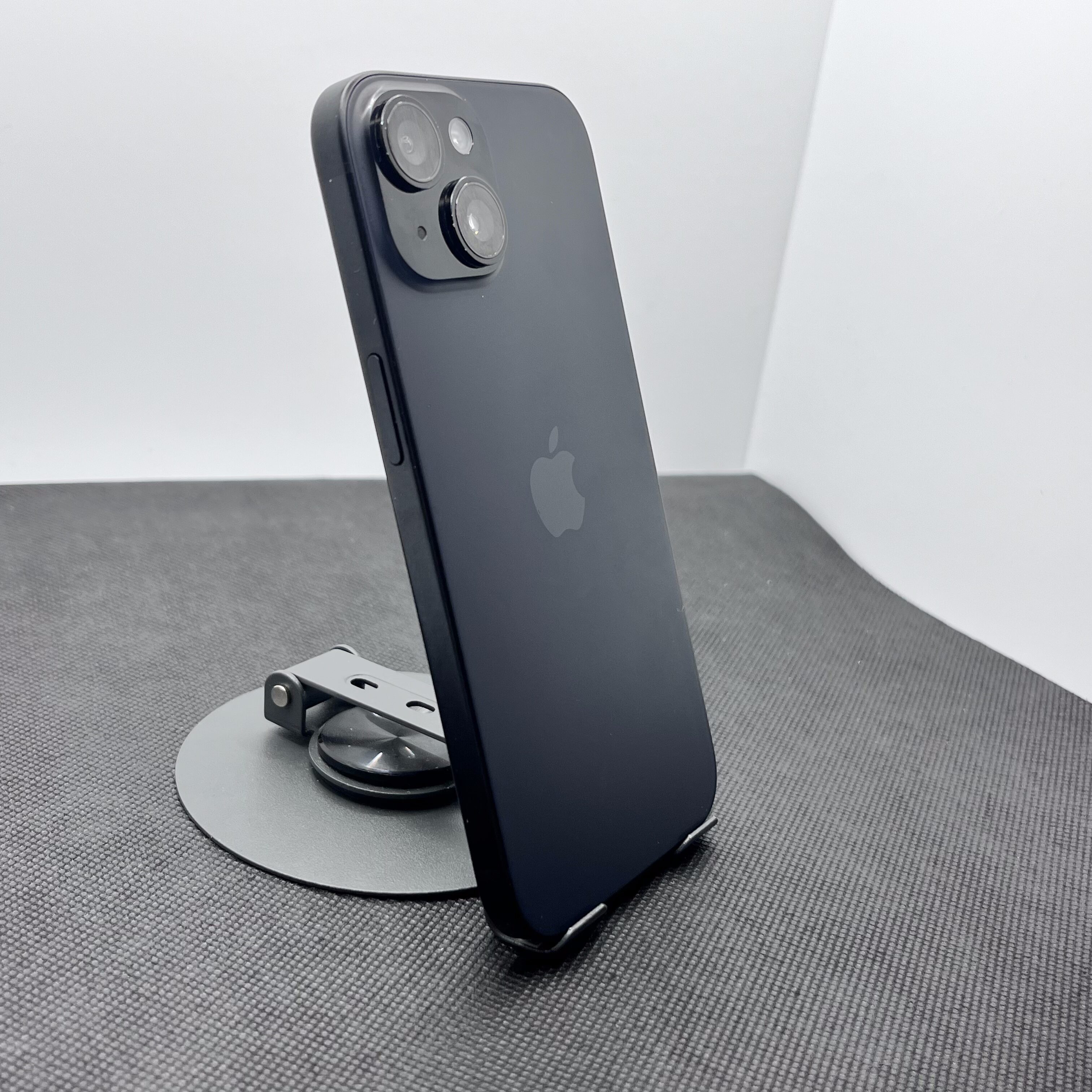 Apple iPhone 15 256GB Black Titanium (12 Month Warranty) | Epic