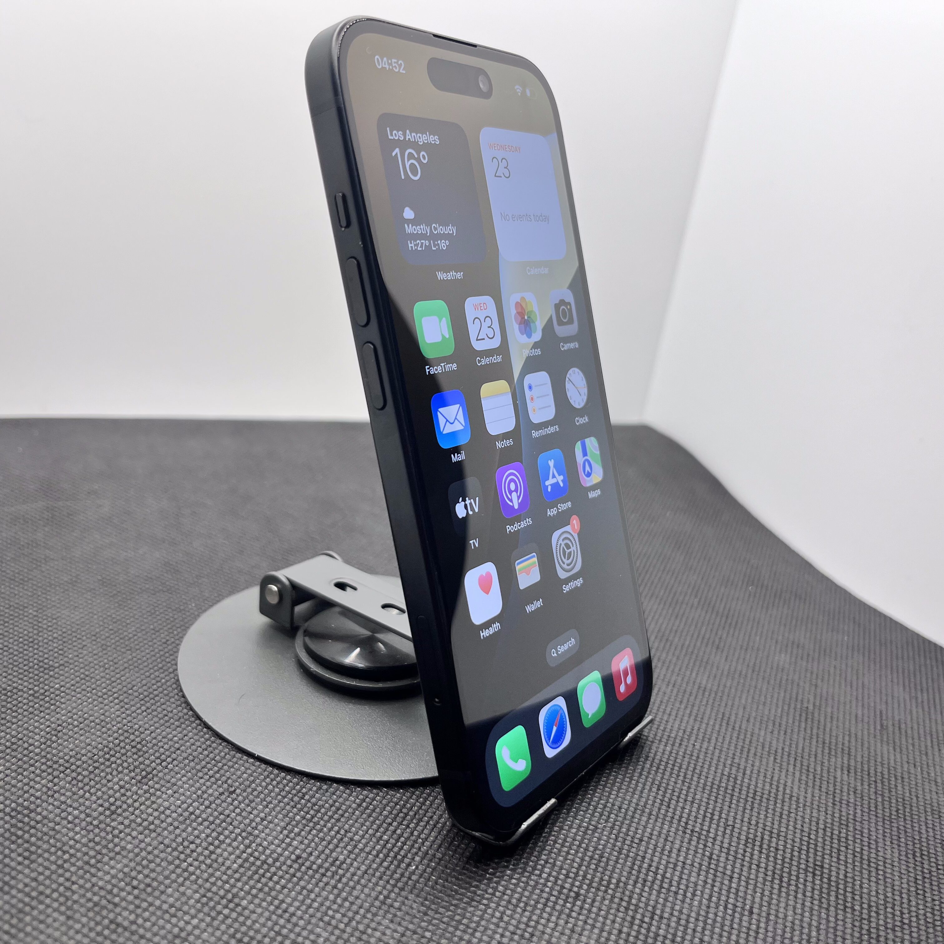 Apple iPhone 15 128GB Black Titanium (12 Month Warranty) - Image 2