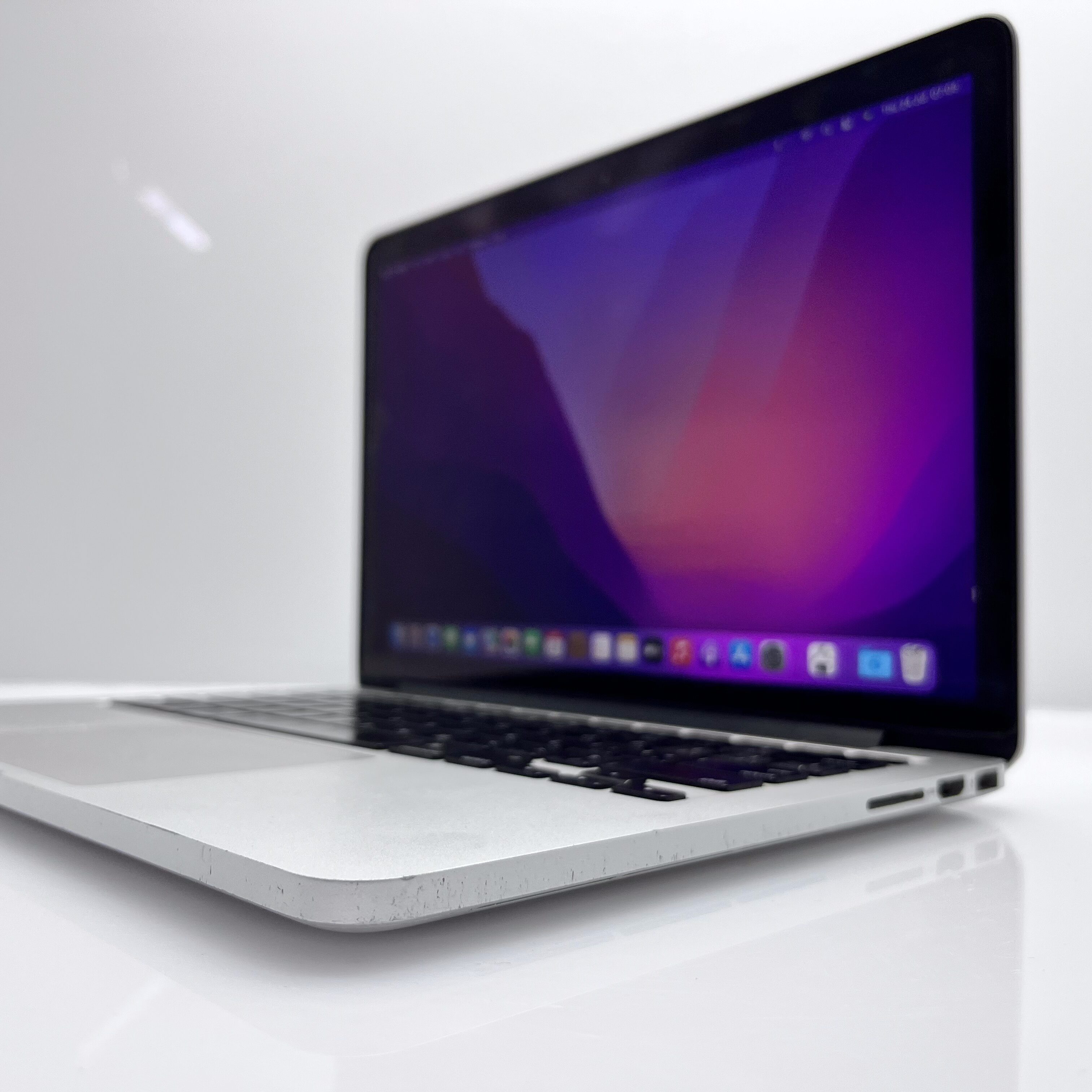 Apple MacBook Pro "Core i5" 13-Inch 8GB RAM 512GB SSD Silver (3 Month Warranty) - Image 4