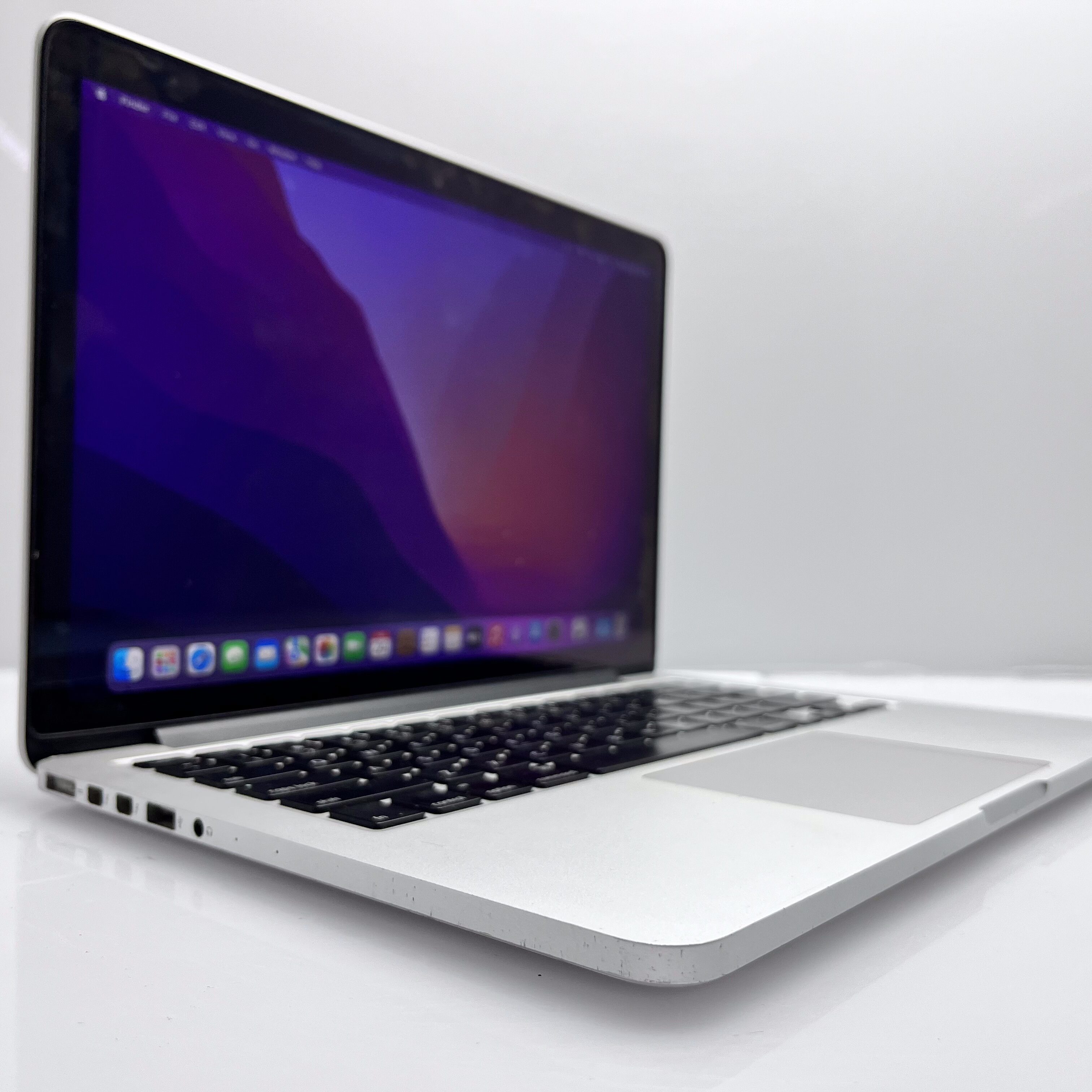 Apple MacBook Pro "Core i5" 13-Inch 8GB RAM 512GB SSD Silver (3 Month Warranty) - Image 2