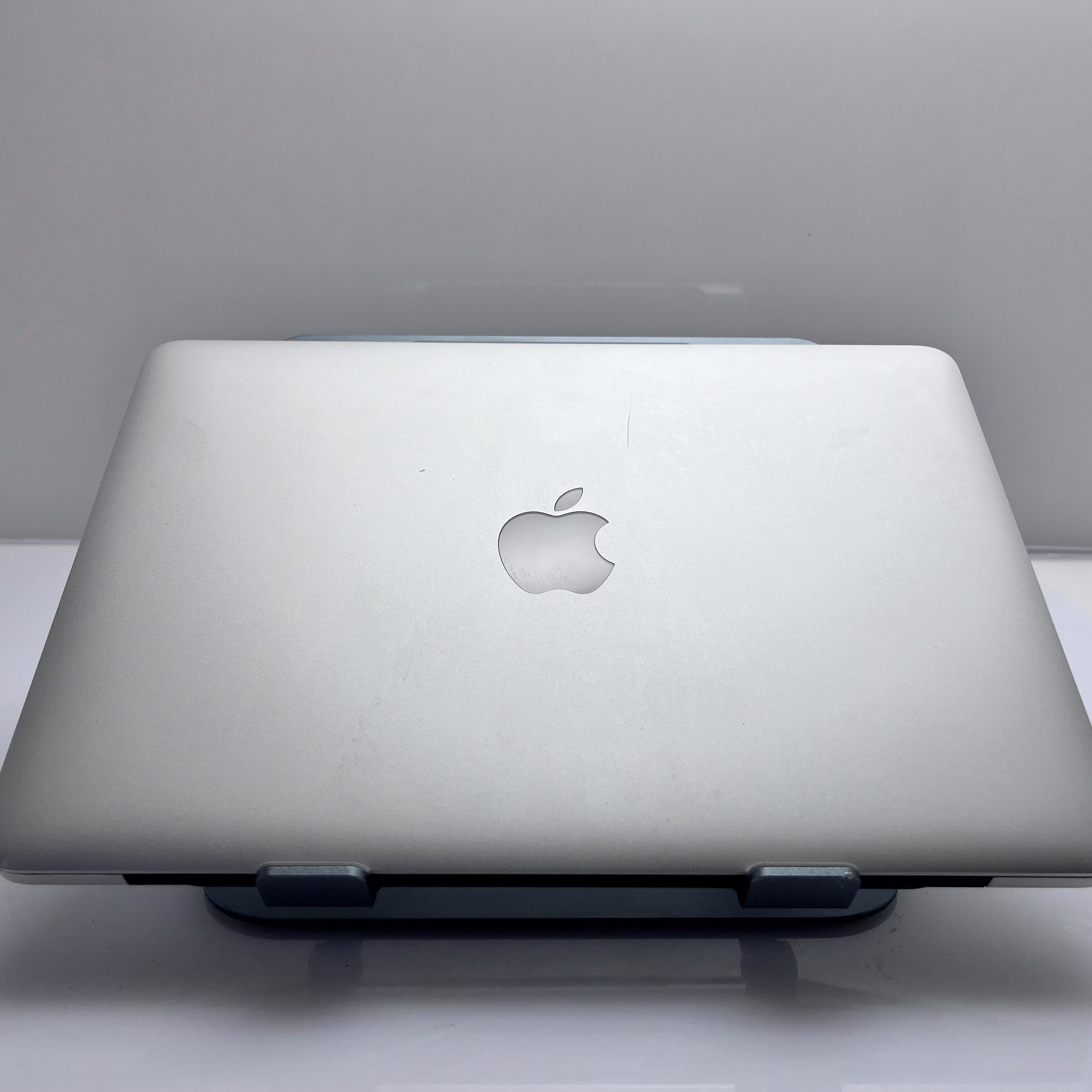 Apple MacBook Pro "Core i5" 13-Inch 8GB RAM 512GB SSD Silver (3 Month Warranty) - Image 9