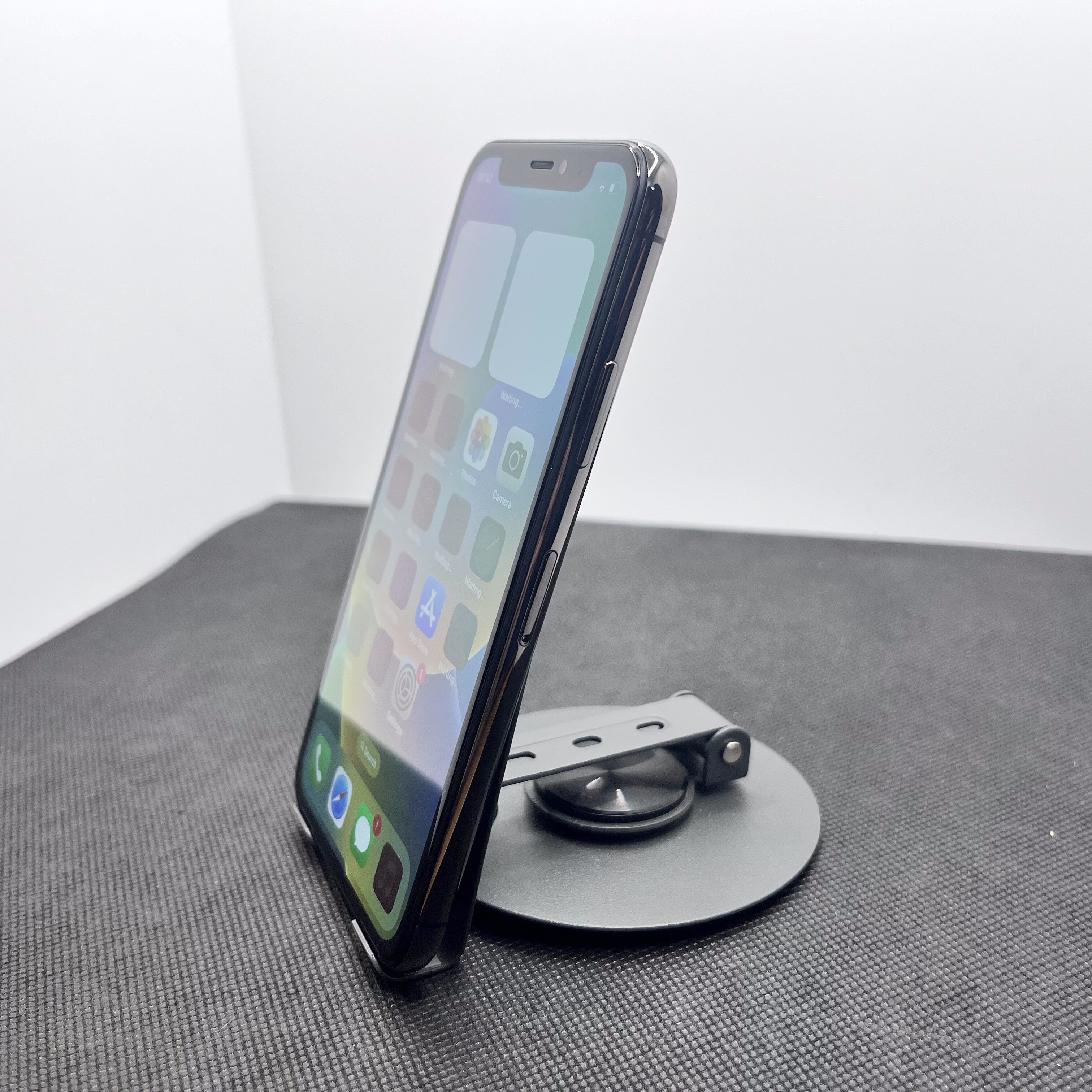 Apple iPhone X 256GB Space Grey (3 Month Warranty) - Image 4