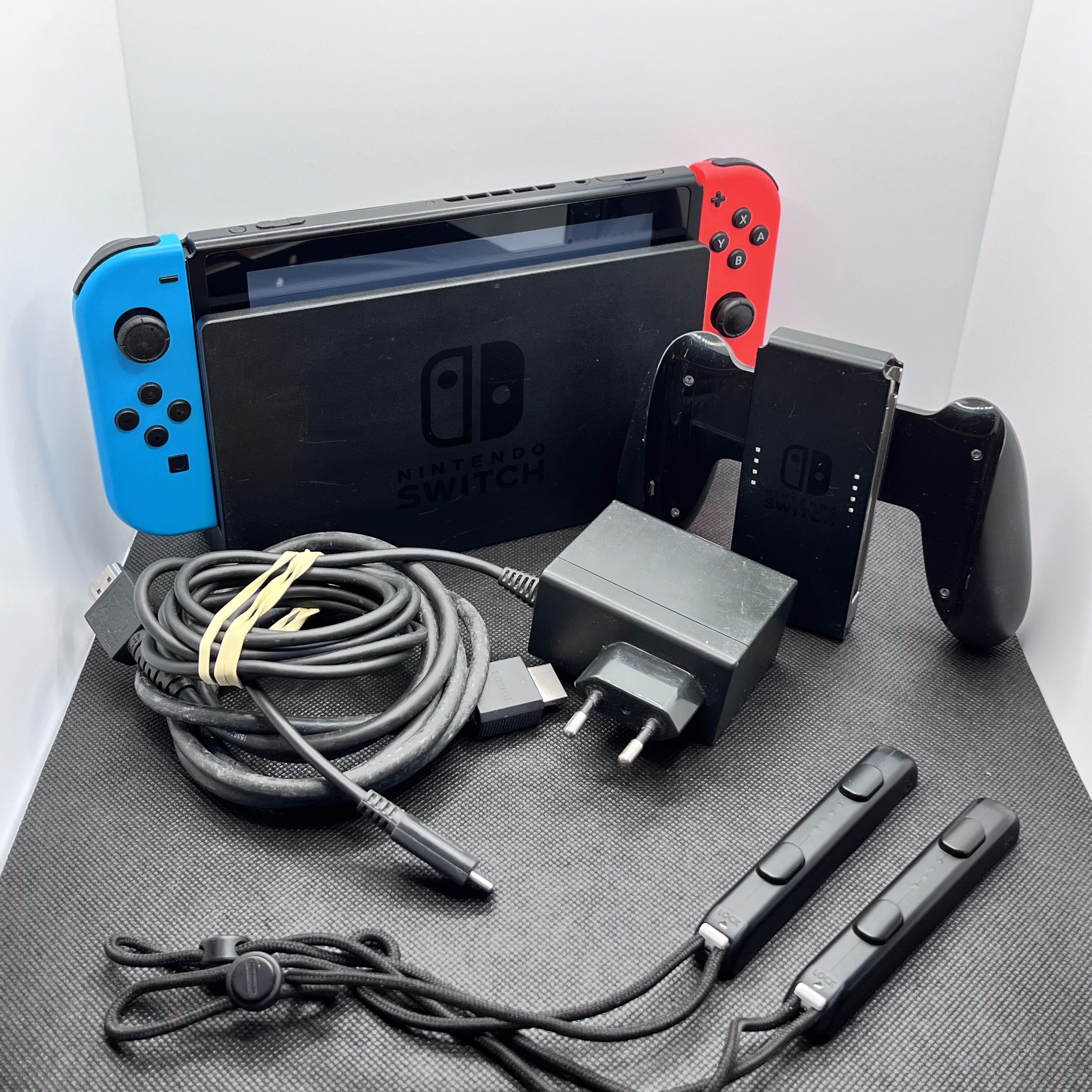 Nintendo Switch Special Edition: Labo VR Bundle 32GB Black +