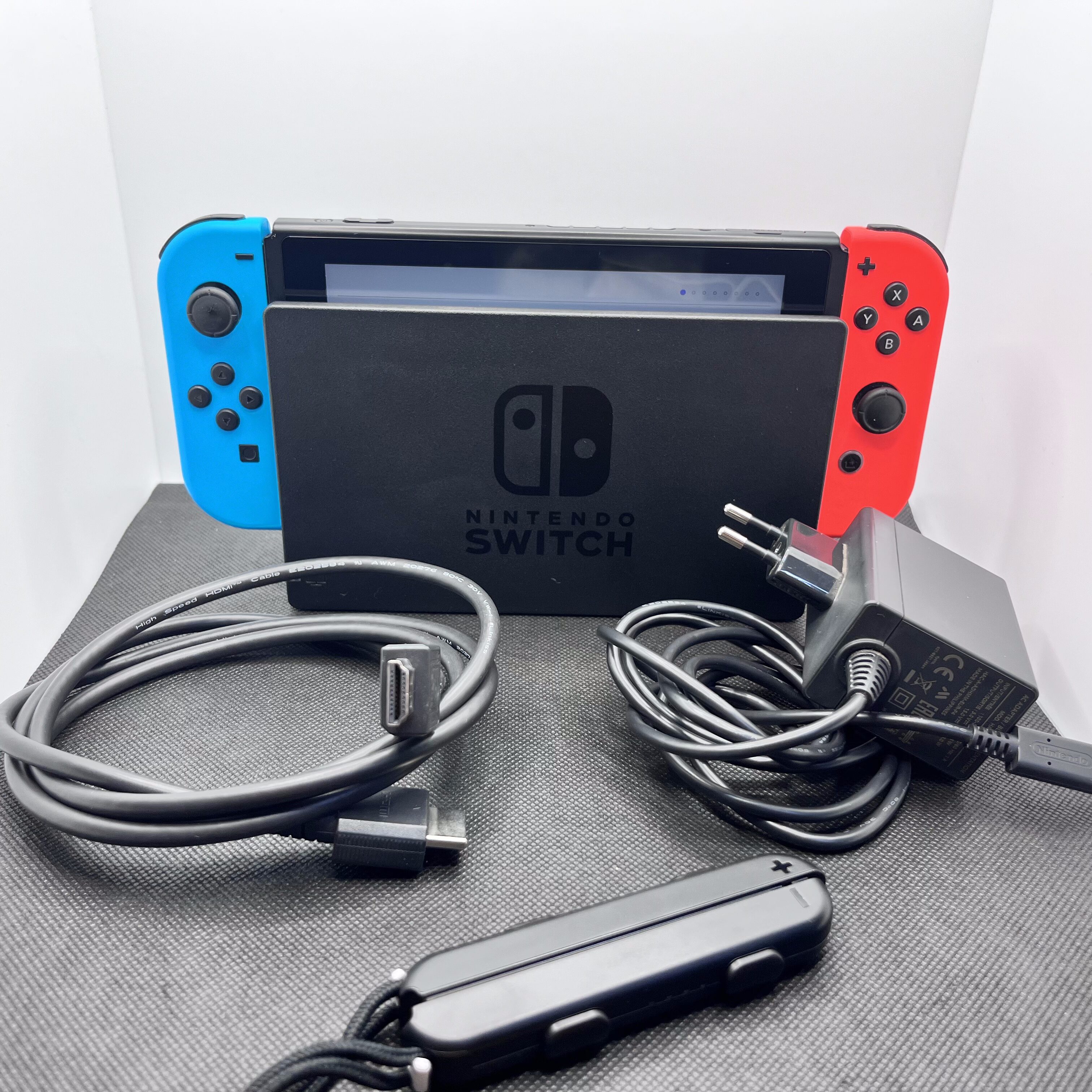 Nintendo Switch 32GB Black + Accessories (3 Month Warranty) - Image 6