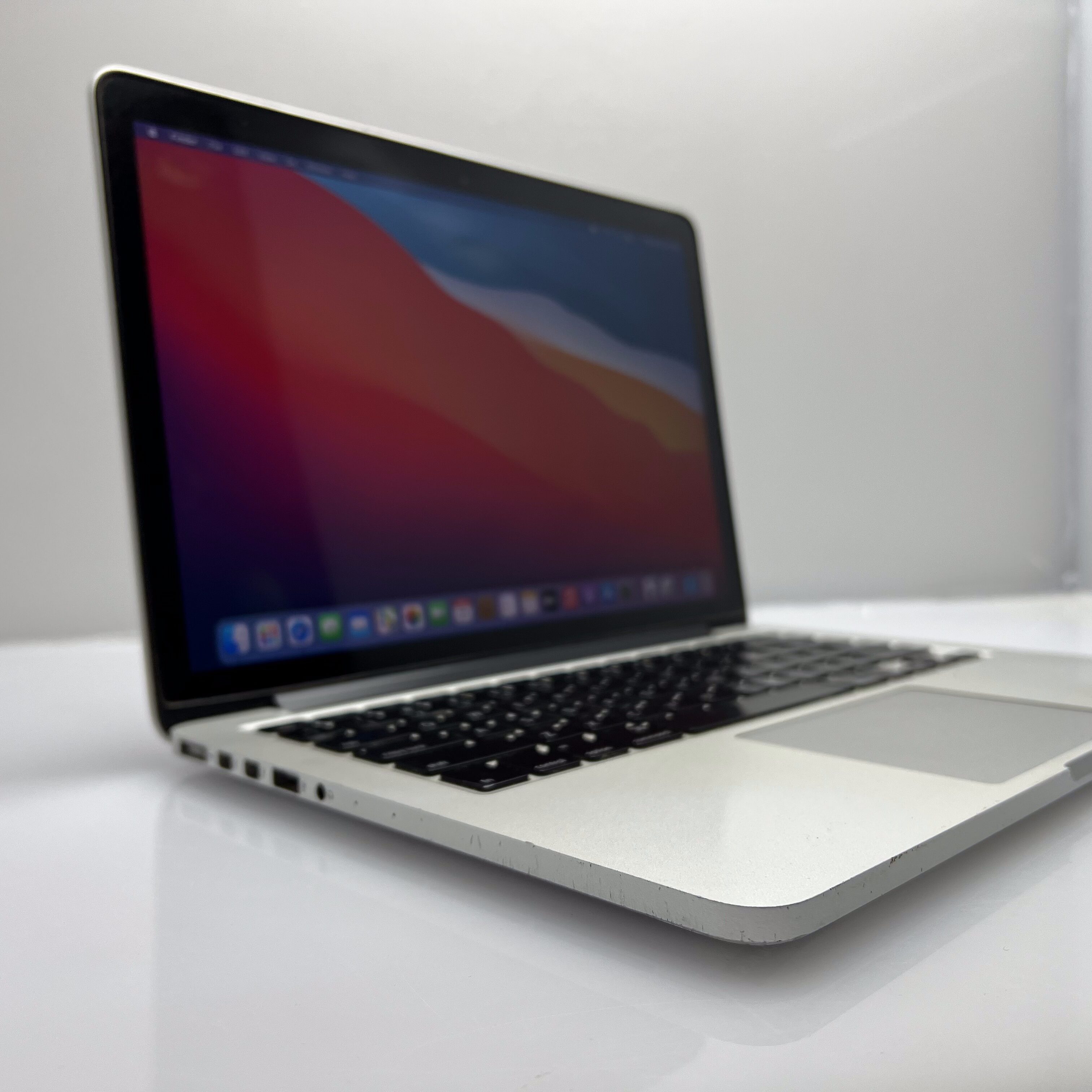 Apple MacBook Pro "Core i5" 13-Inch (Late 2013) 8GB RAM 128GB - Bright Spots - Image 2