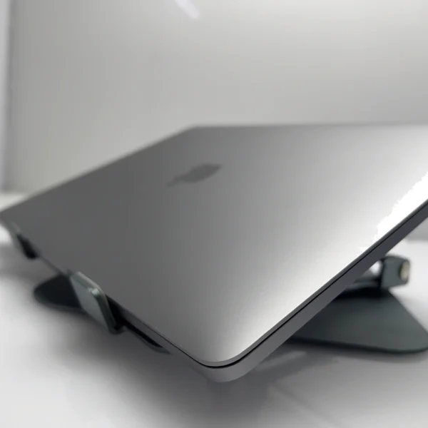 Apple MacBook Pro 