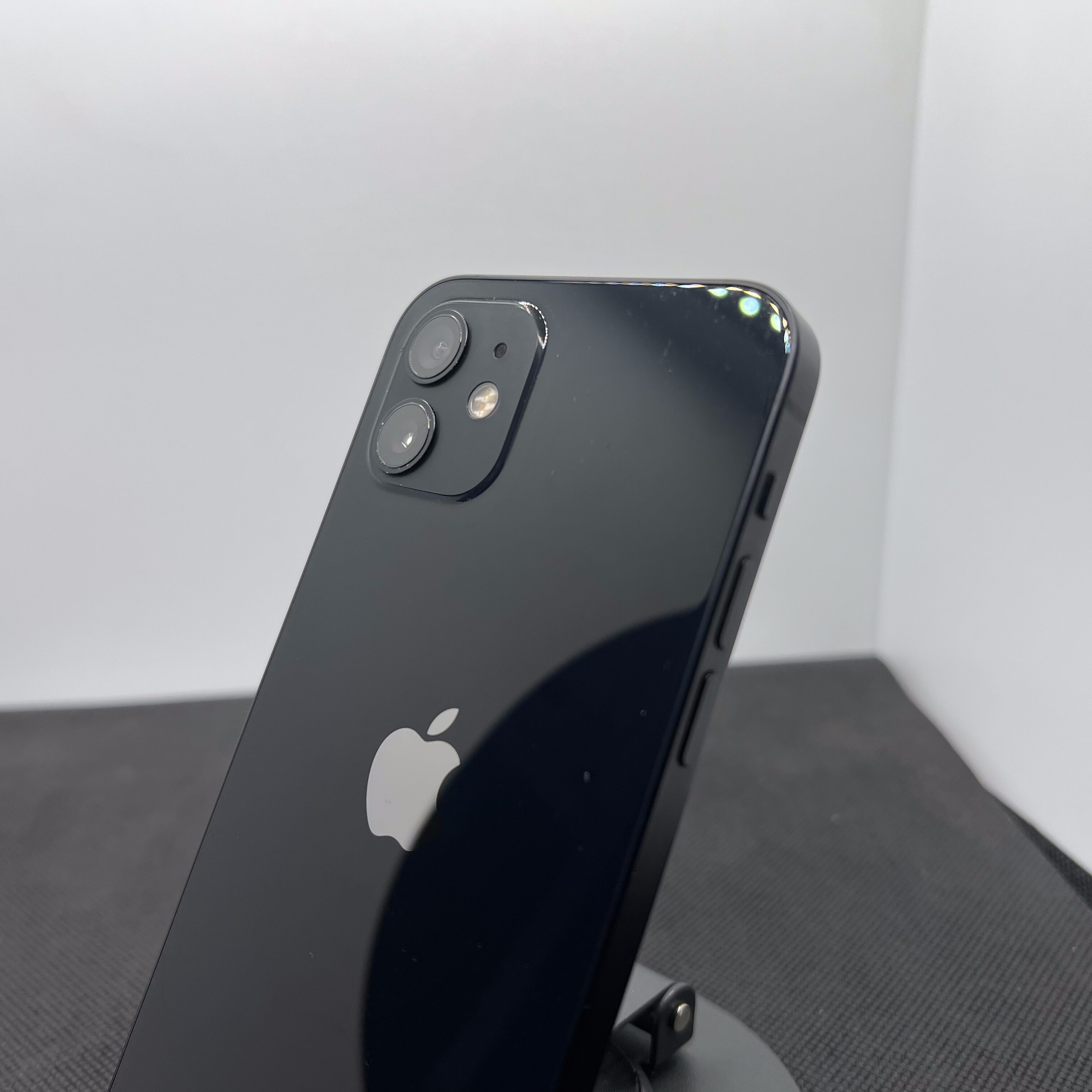 Apple iPhone 12 128GB Midnight (6 Month Warranty) - Image 10