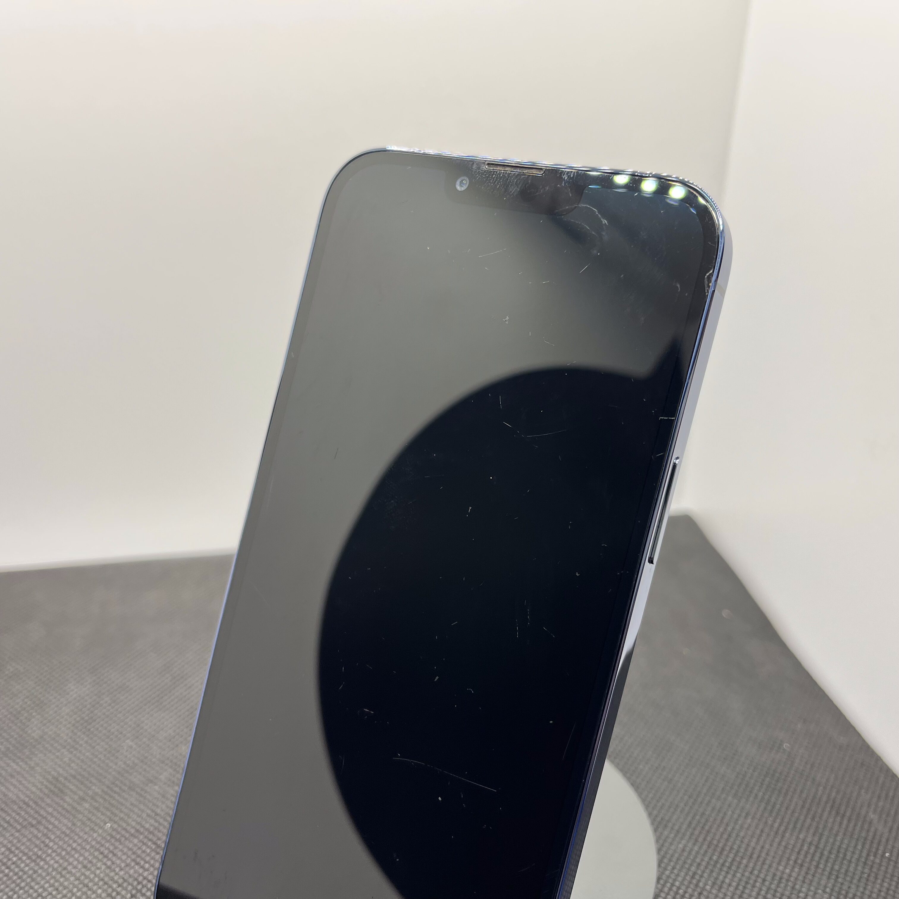 Apple iPhone 13 Pro Max 128GB Blue (12 Month Warranty) + Cover Bundle Value: R200 - Image 7