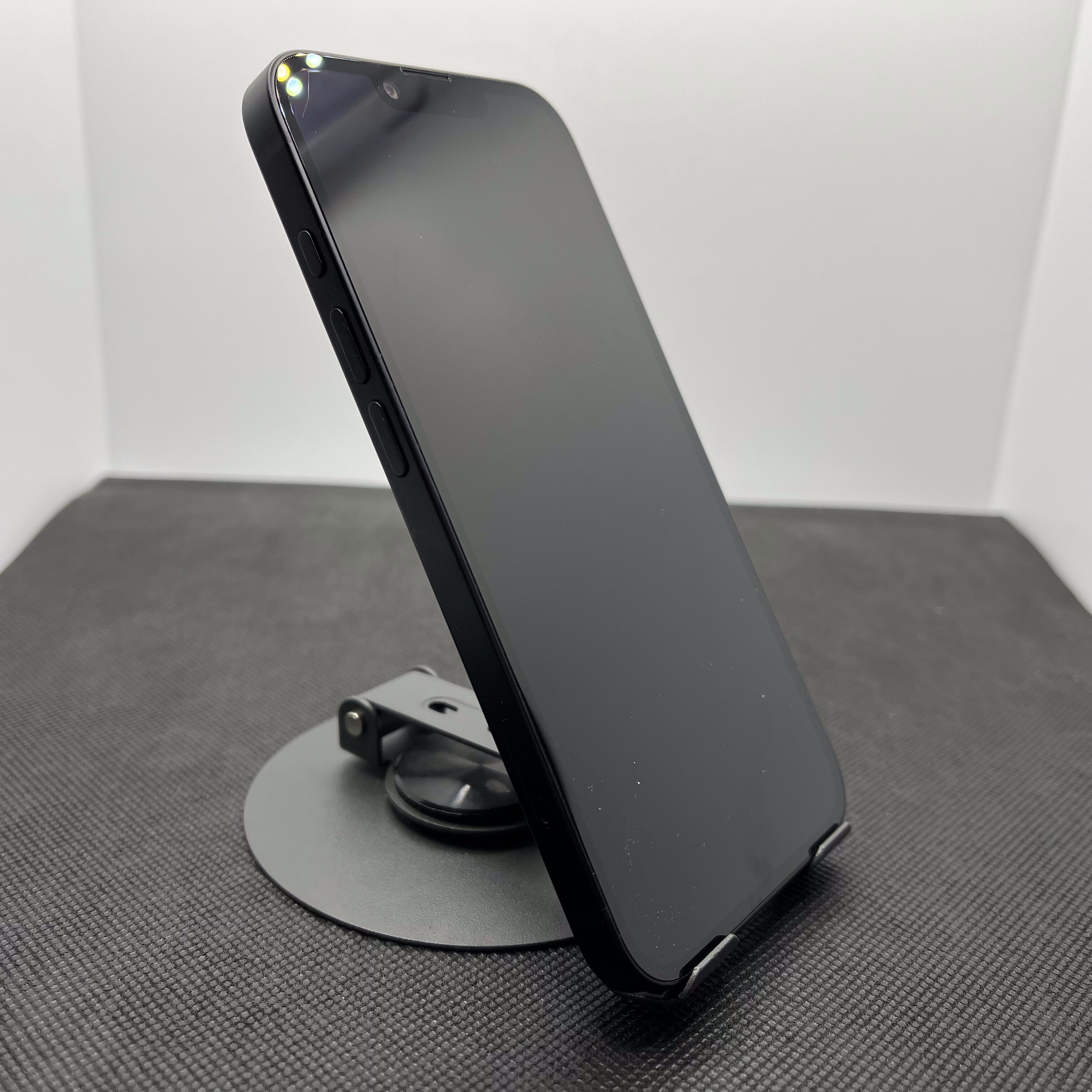 Apple iPhone 16e 128GB Black (12 Month Warranty) - Image 5