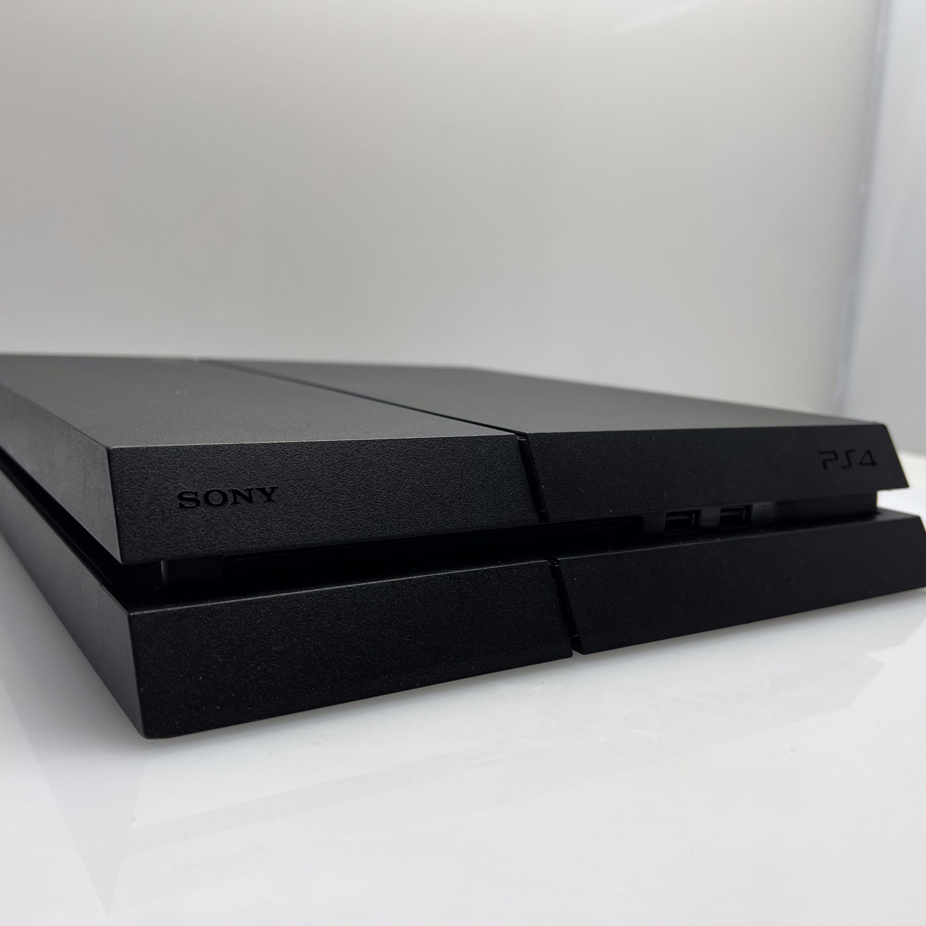 PlayStation 4 Black 500GB + HDMI Cable + Power Cable (3 Month Warranty) - Image 2