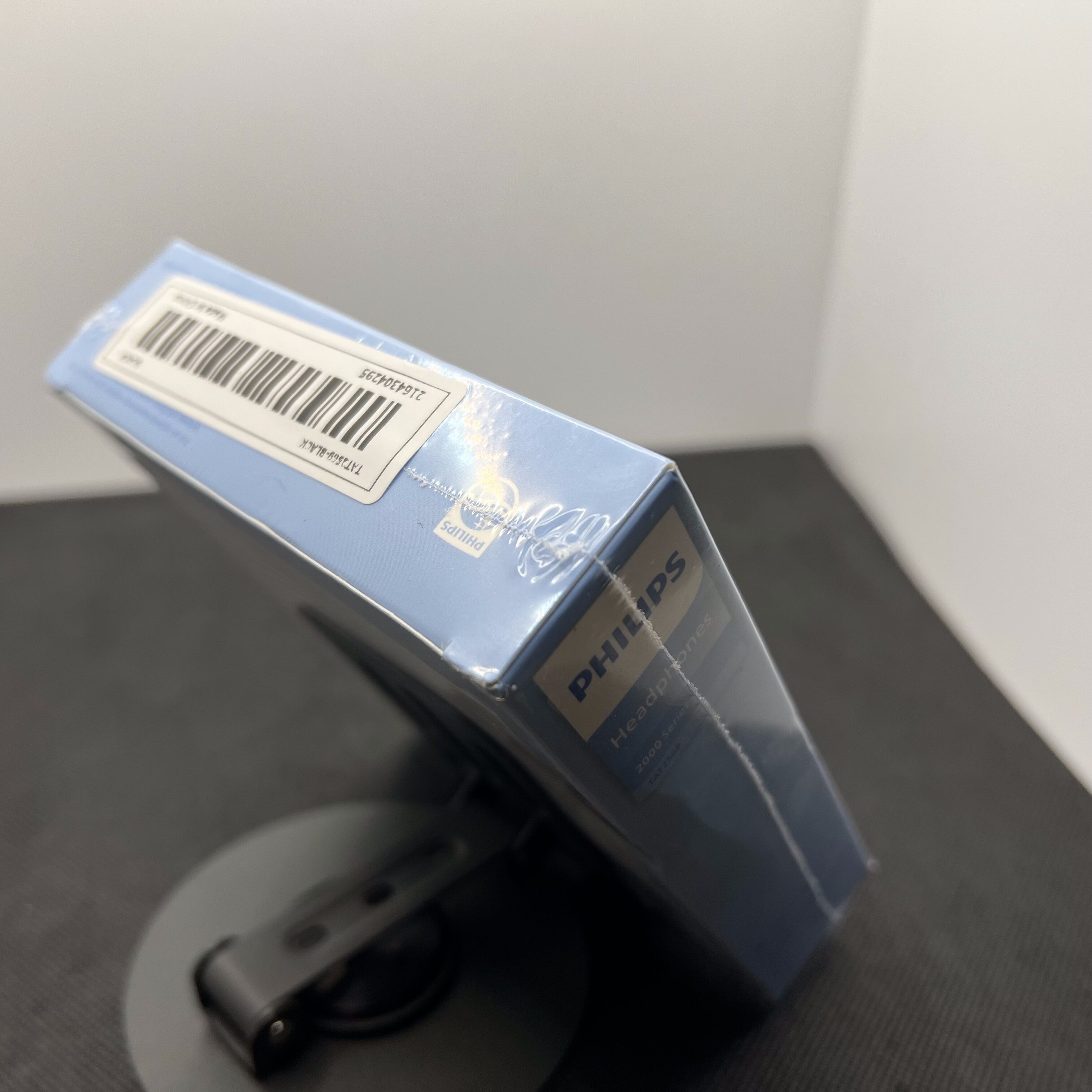 Philips HeadPhones 2000 Black - Sealed - Image 3