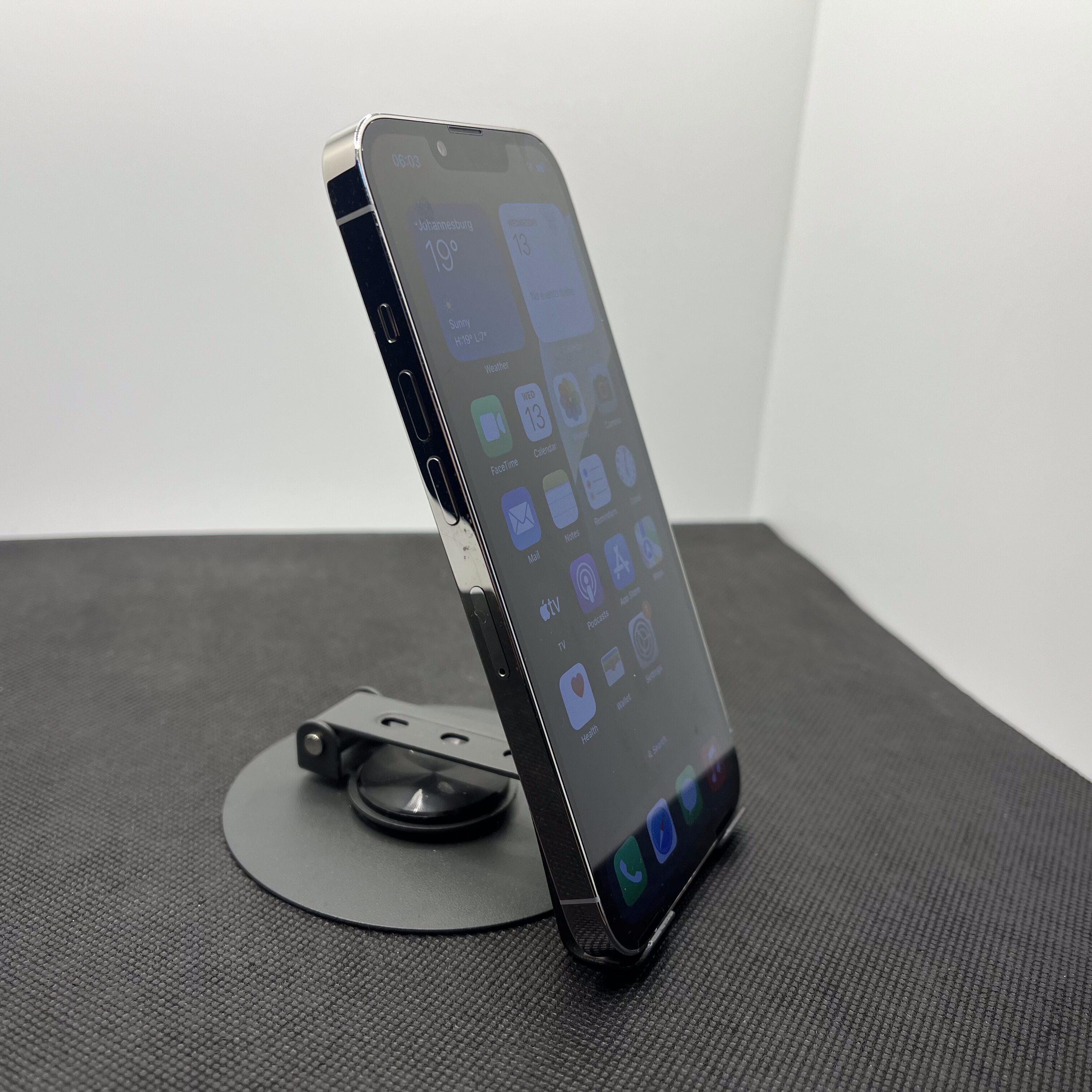 Apple iPhone 13 Pro 128GB Starlight (6 Month Warranty) - Image 2