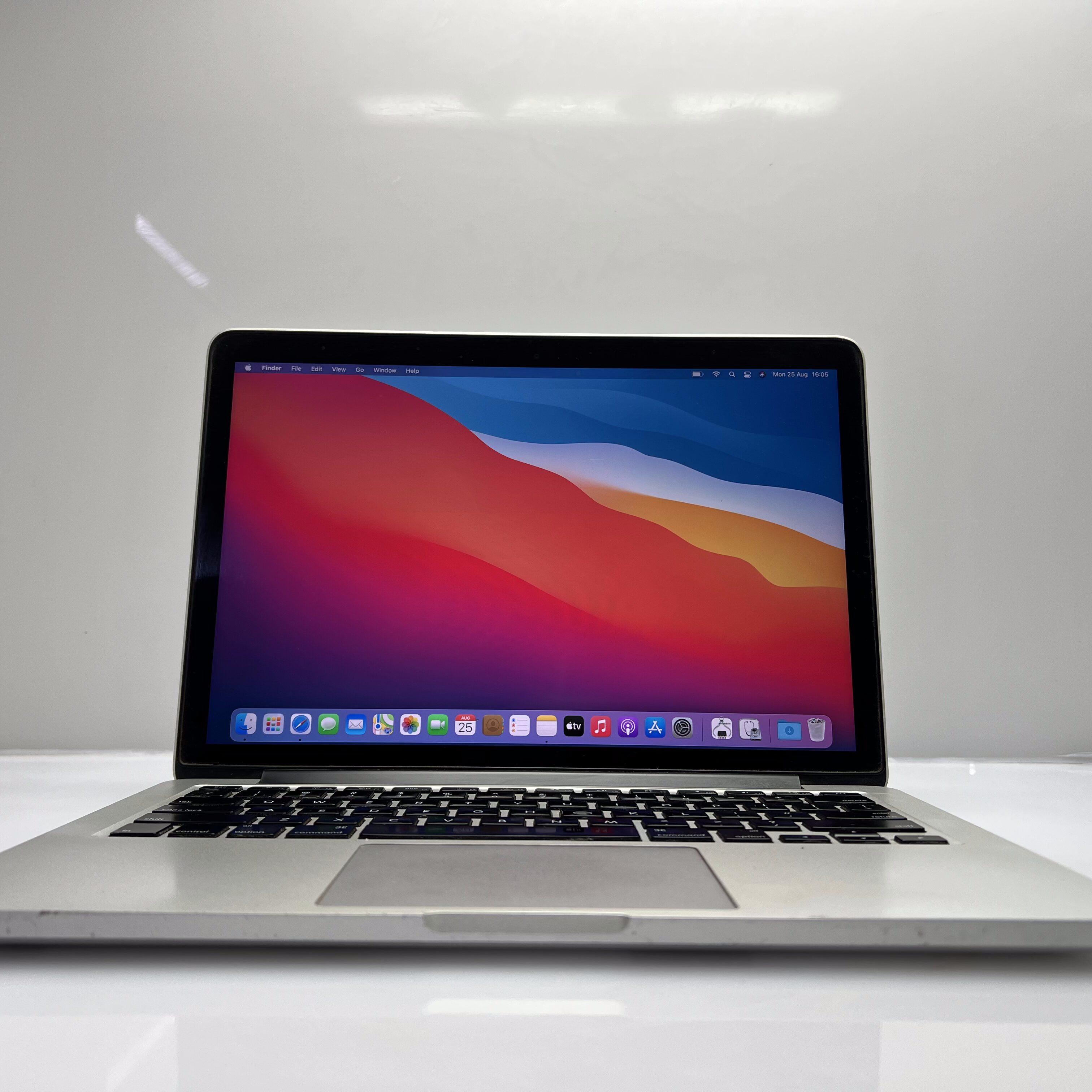 Apple MacBook Pro "Core i5" 13-Inch (Late 2013) 8GB RAM 128GB - Bright Spots - Image 3
