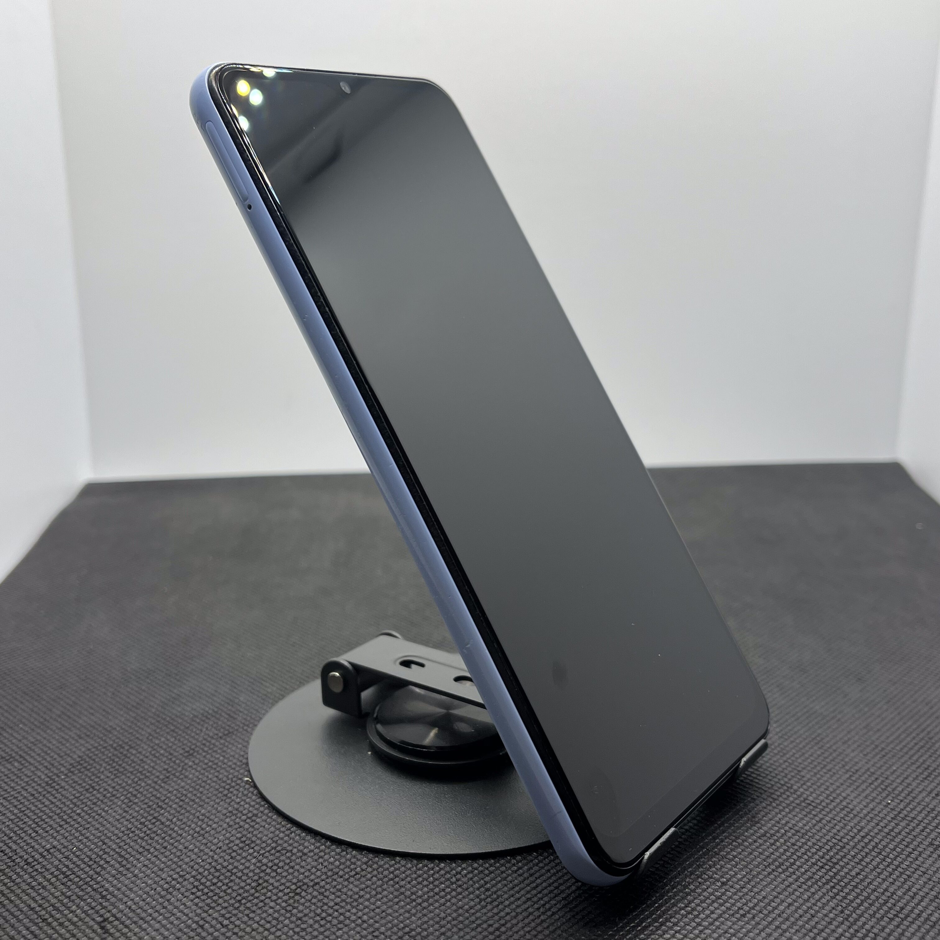 Samsung Galaxy A23 64GB Awesome Blue - Bright Spots - Image 5