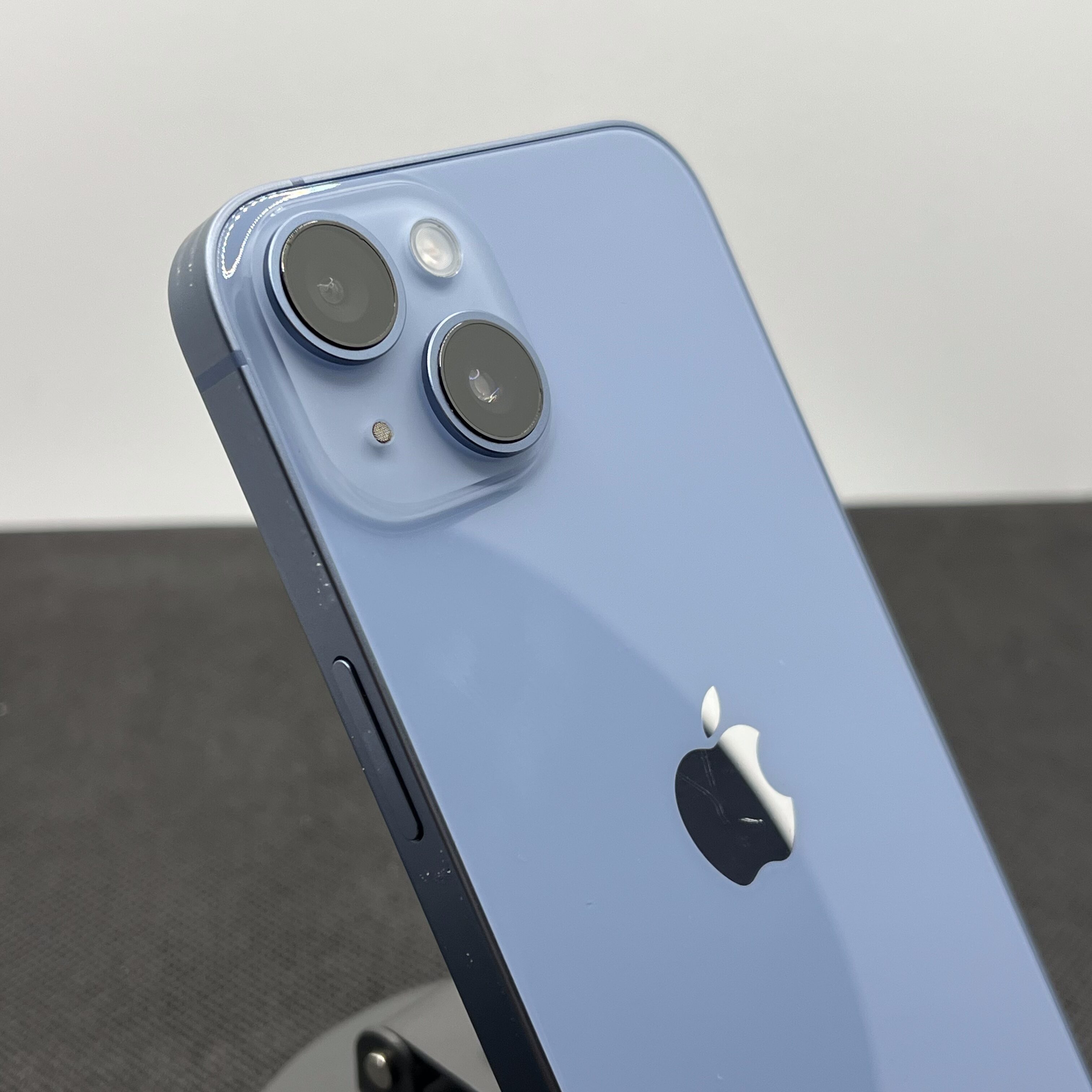 Apple iPhone 14 128GB Blue (12 Month Warranty) - Image 10