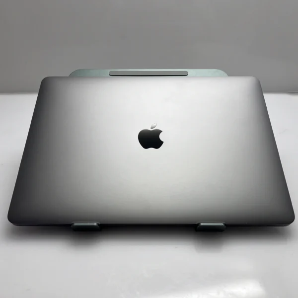 Apple MacBook Pro 