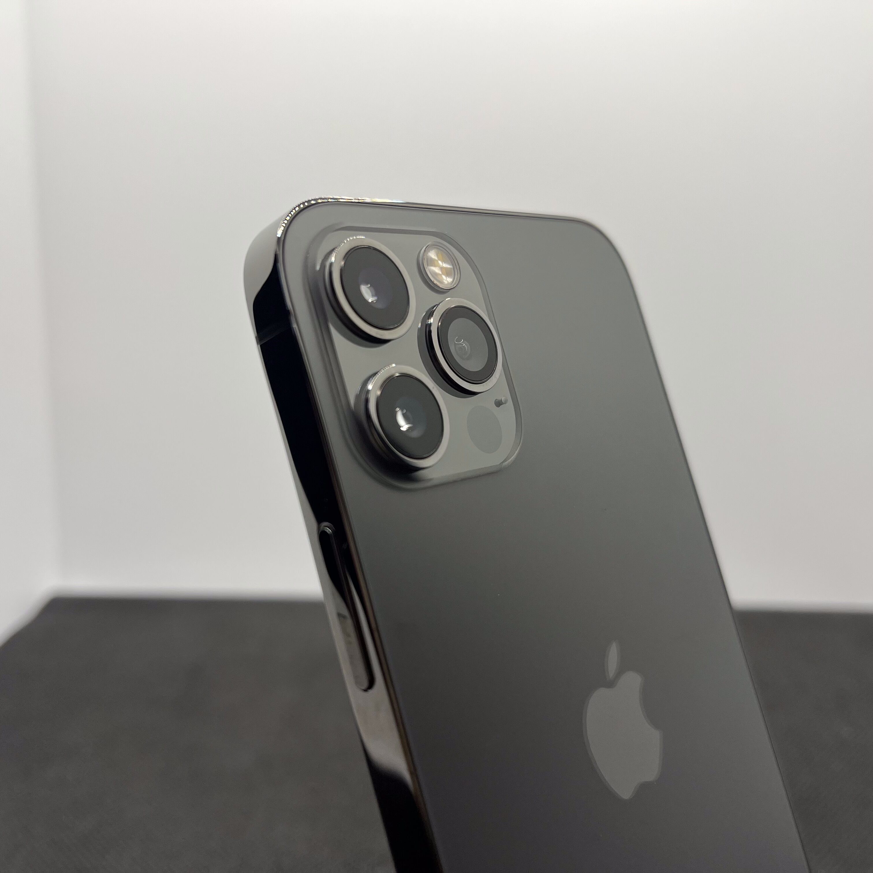 Apple iPhone 12 Pro 128GB Graphite (6 Month Warranty) - Image 10