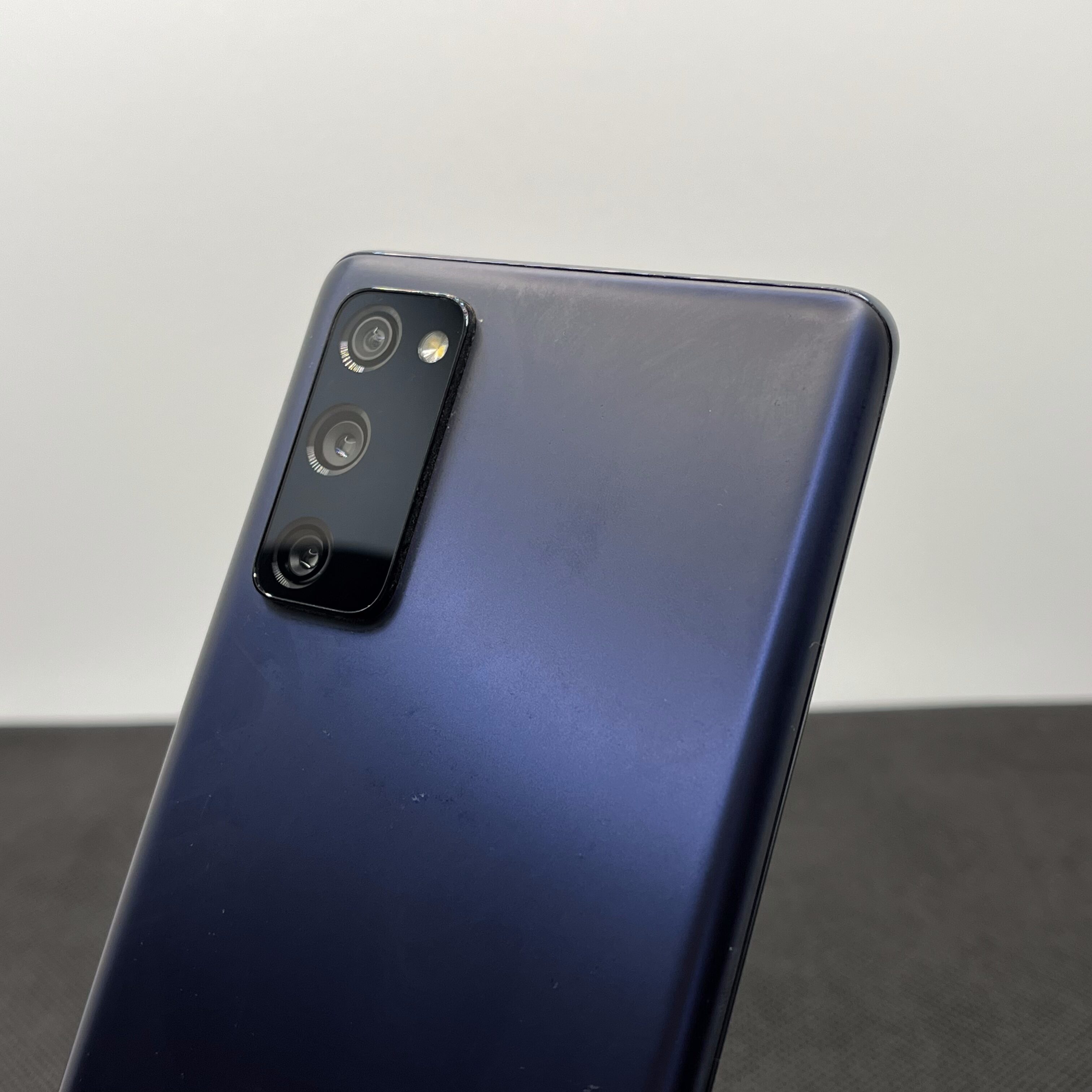 Samsung Galaxy S20 FE 128GB Blue (3 Month Warranty) - Image 11
