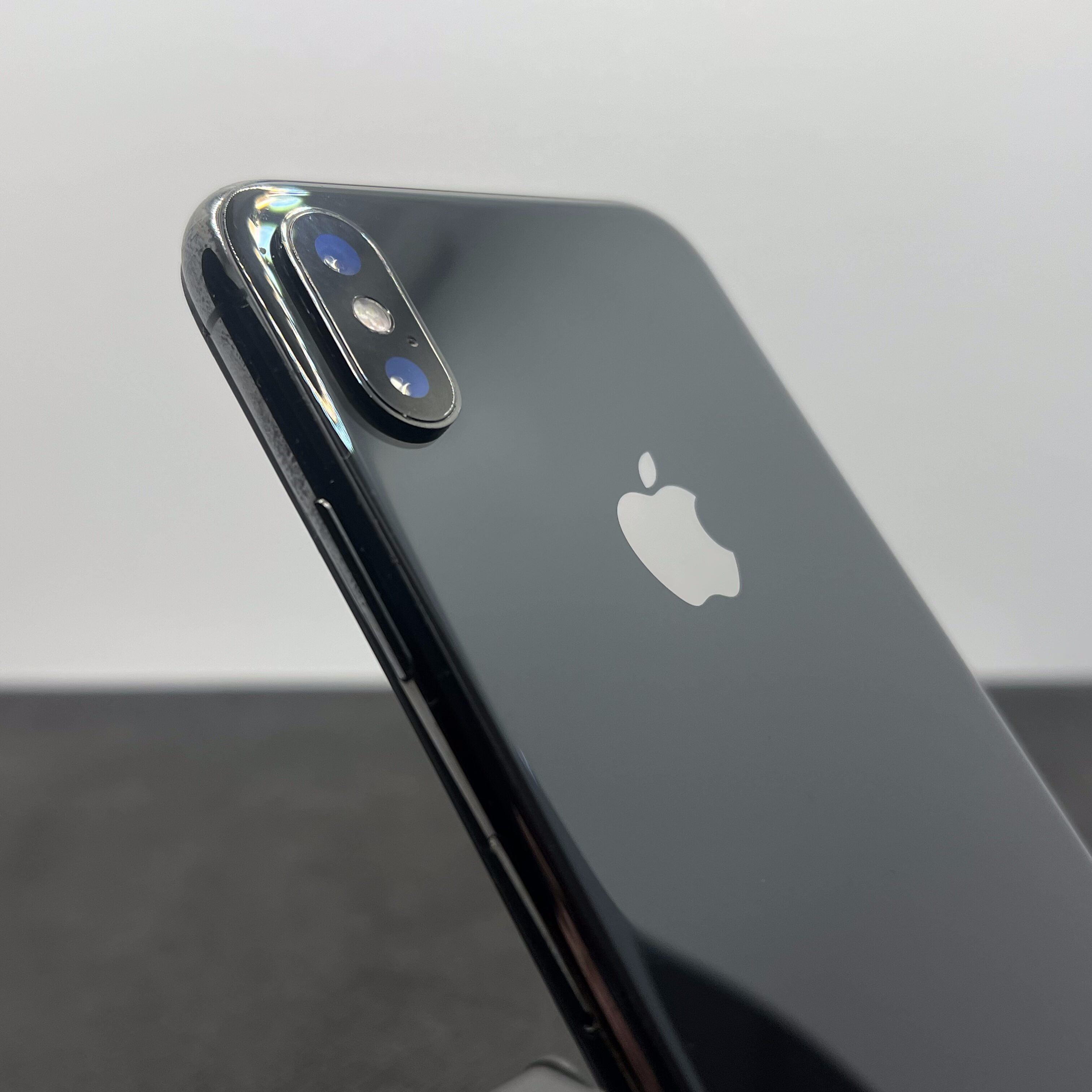 Apple iPhone X 64GB Black (3 Month Warranty) | Epic Deals SA