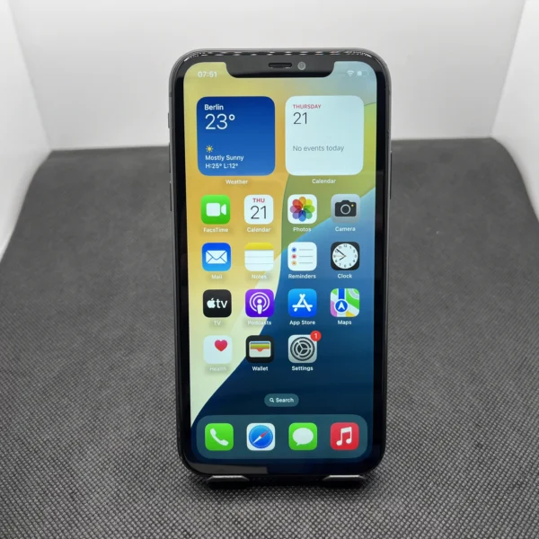 Apple iPhone 11 64GB Black (6 Month Warranty) | Epic Deals SA