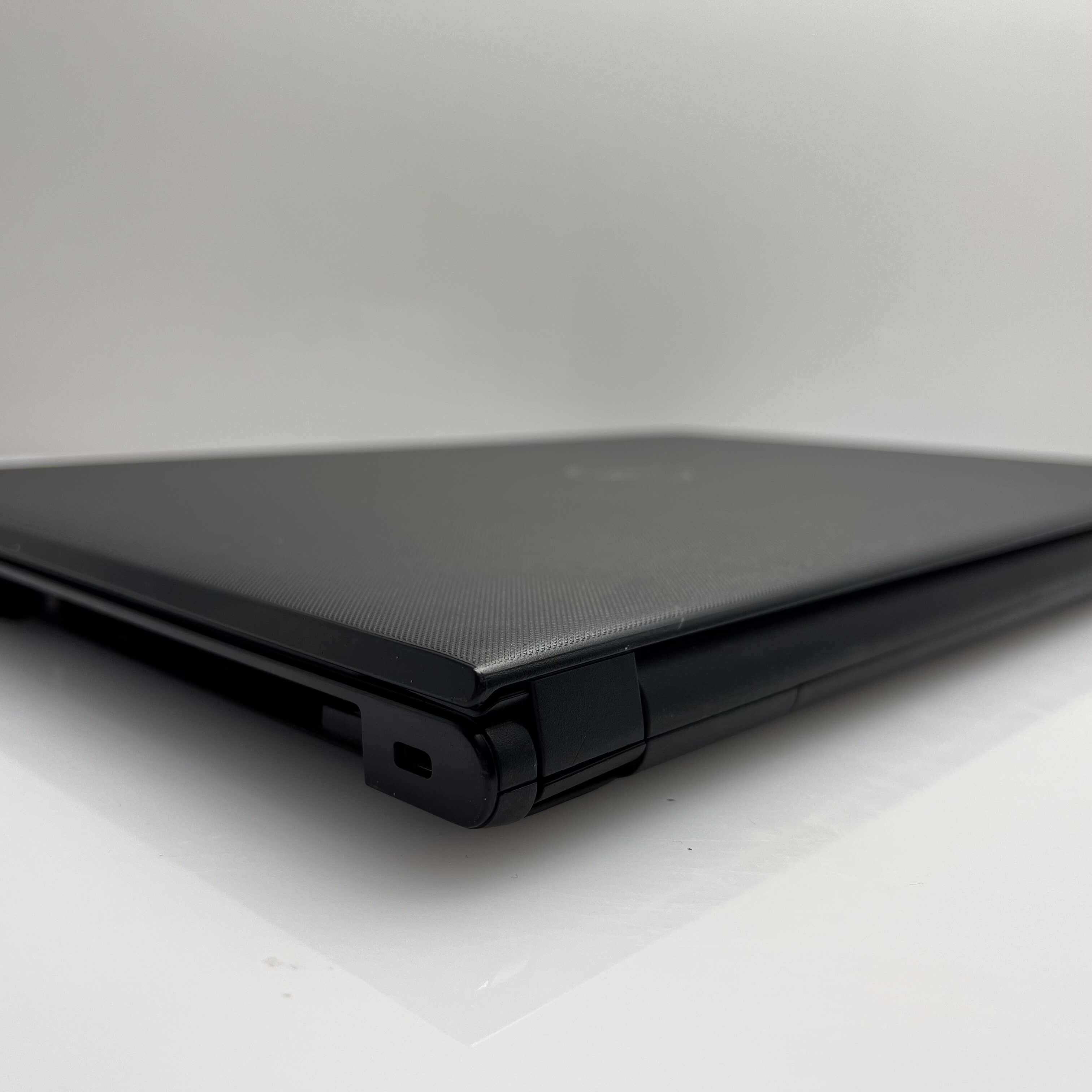 Dell Inspiron 15 "Core i5" 8GBB RAM 256GB SSD Black - No Disk Drive | No Camera - Image 7