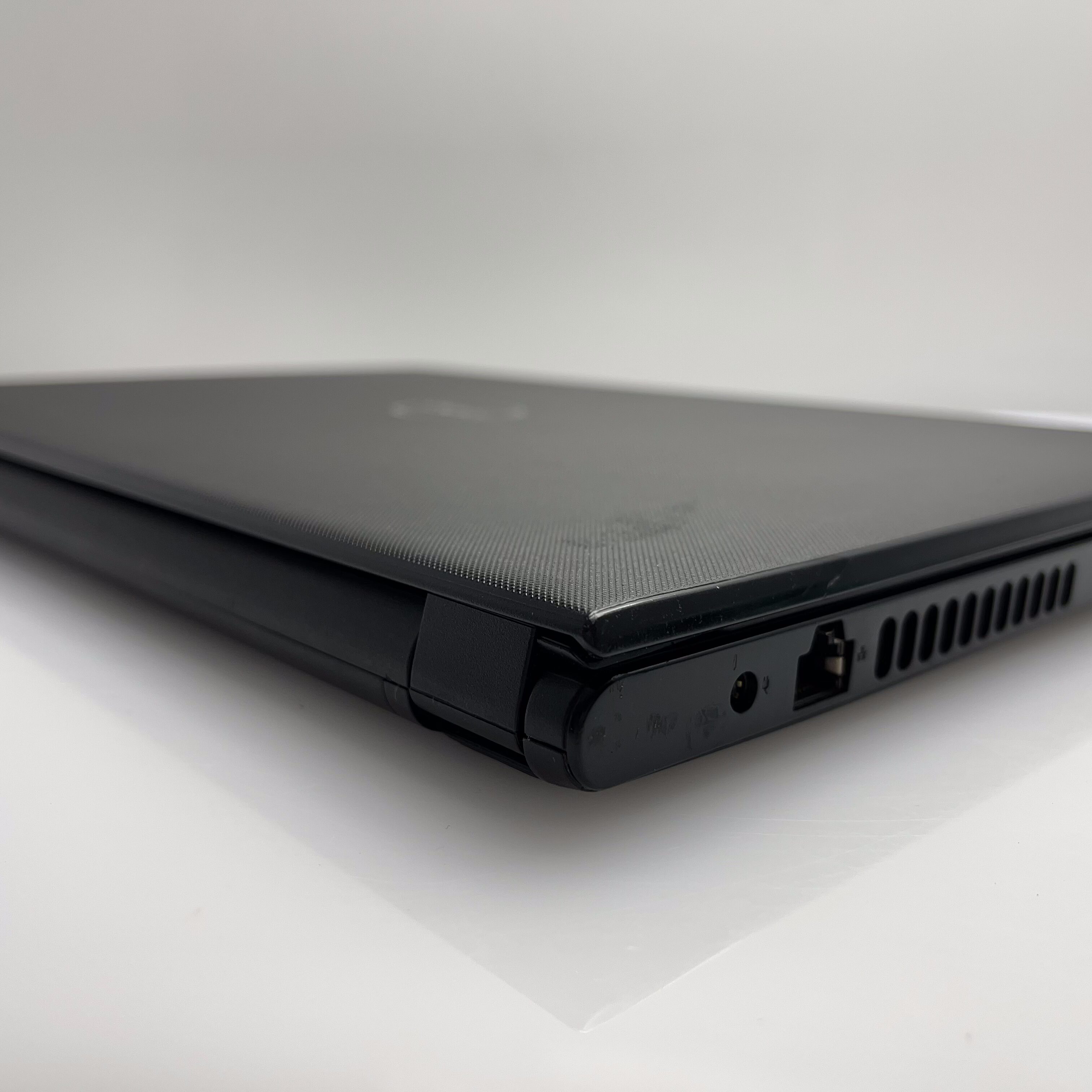 Dell Inspiron 15 "Core i5" 8GBB RAM 256GB SSD Black - No Disk Drive | No Camera - Image 8