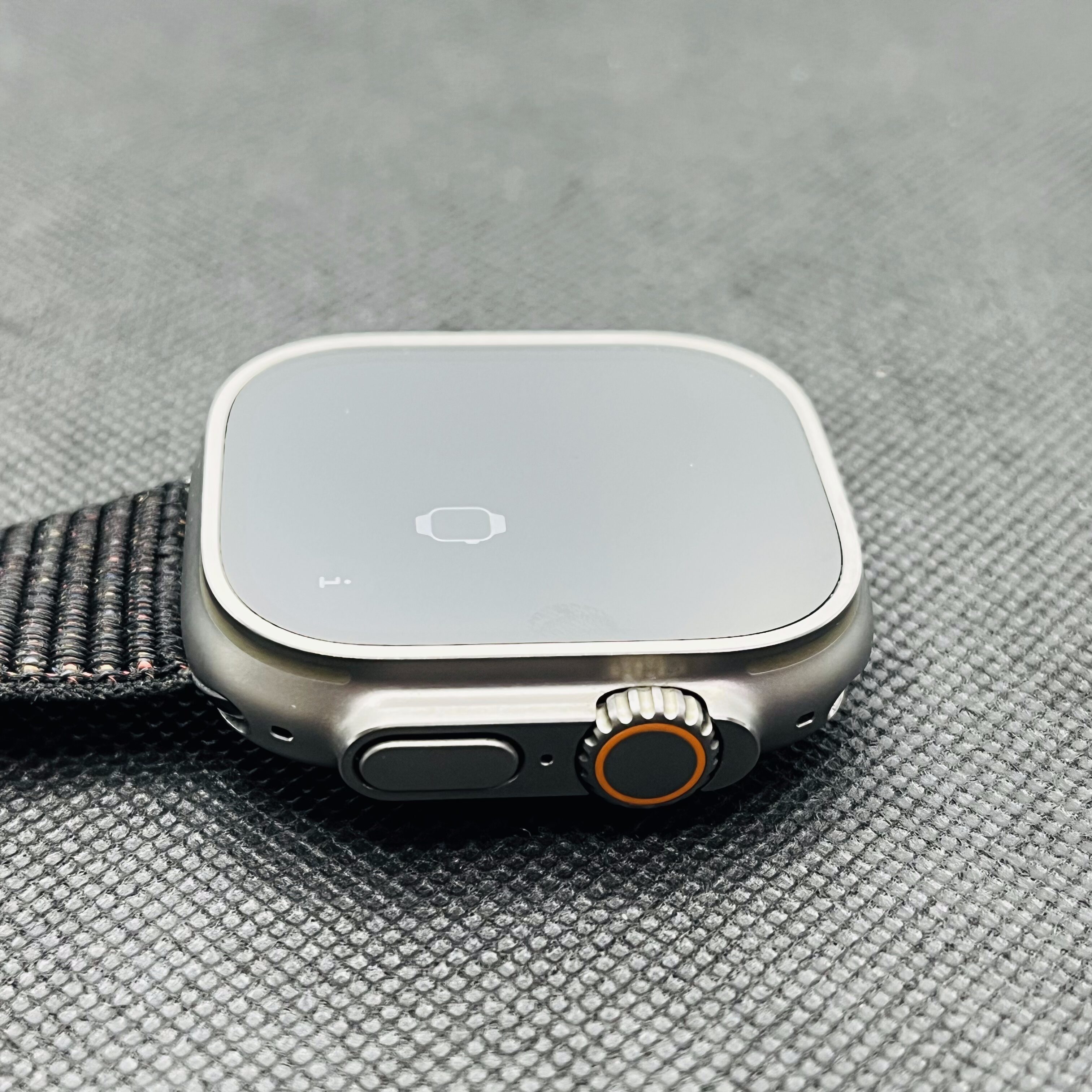 Apple Watch Ultra 2 49mm LTE Natural Titanium (12 Month Warranty) - With Black Nylon Straps - Image 4