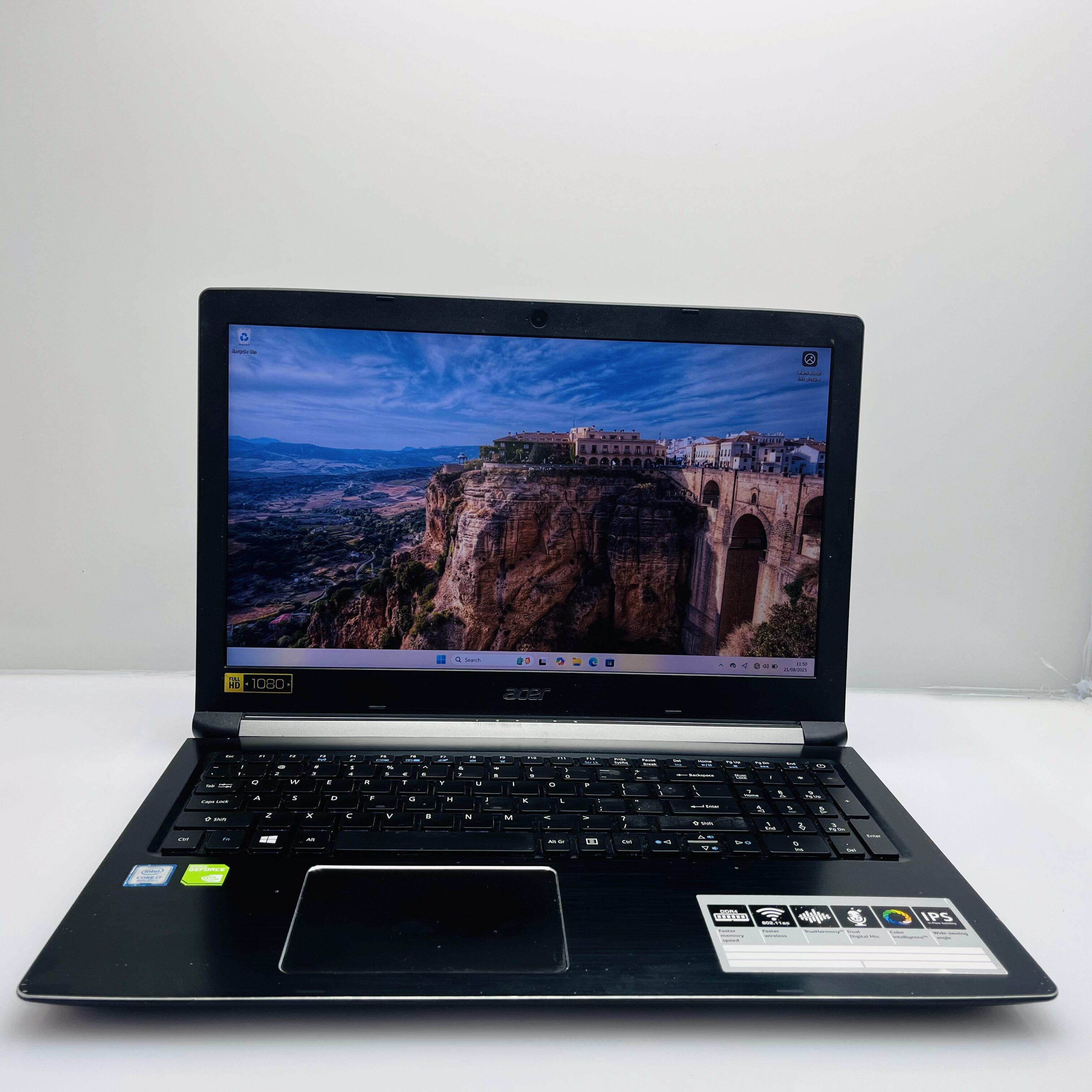 Acer Aspire A515-51 8th Gen "Core i7" 1.80GHz 8GB RAM 500GB SSD Grey - Minor Bright Spots And Cracked Casing - Image 11