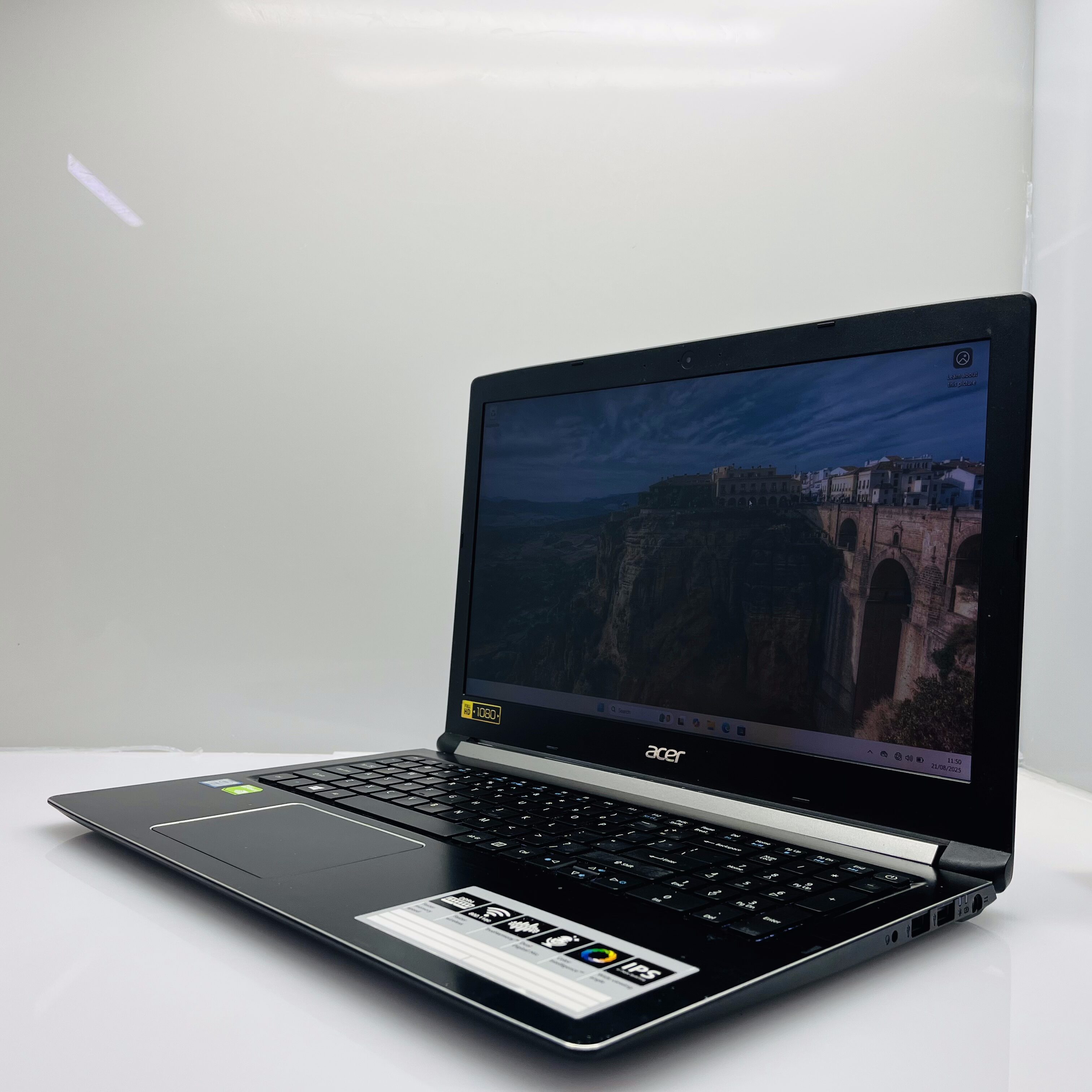 Acer Aspire A515-51 8th Gen "Core i7" 1.80GHz 8GB RAM 500GB SSD Grey - Minor Bright Spots And Cracked Casing - Image 12
