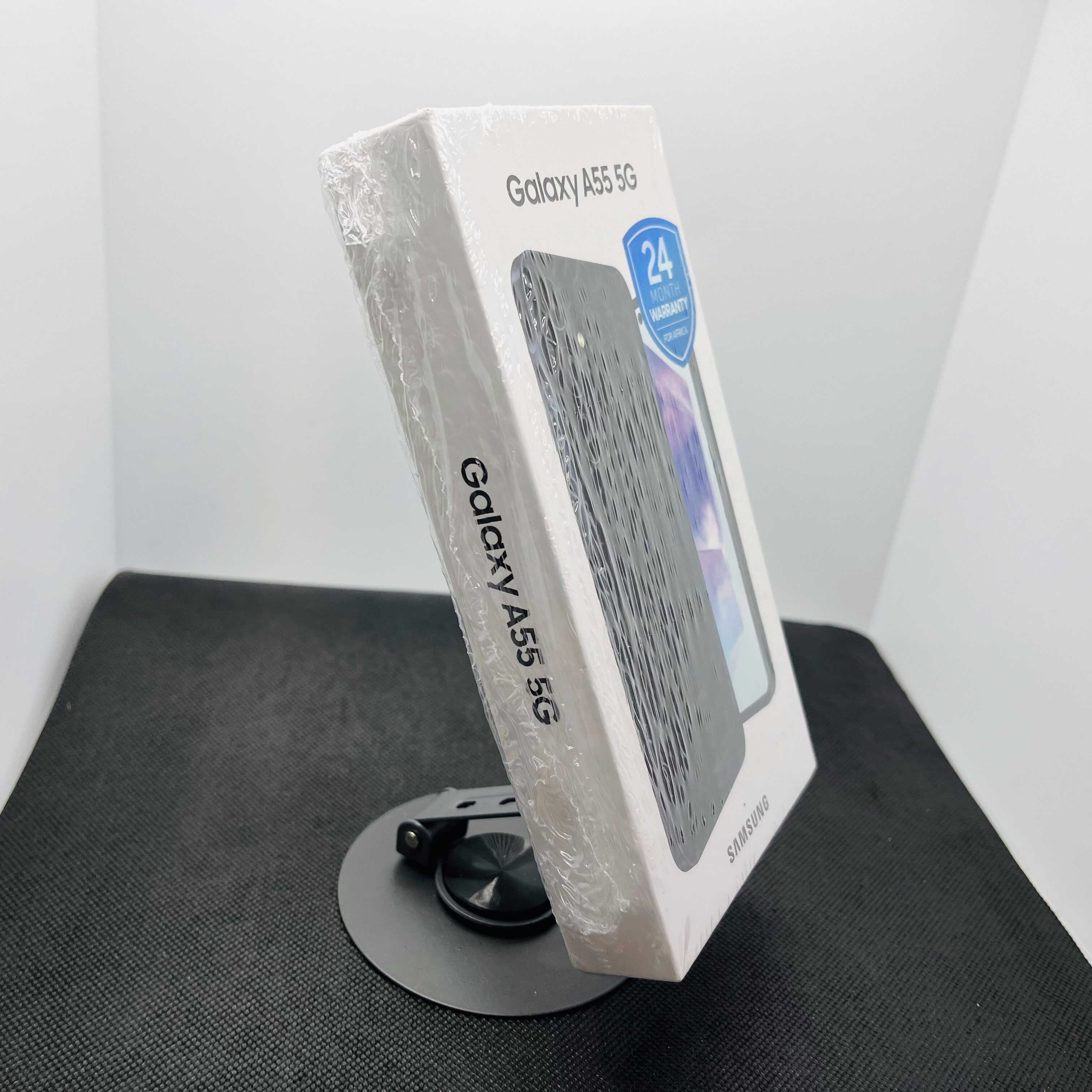 Samsung Galaxy A55 5G 256GB Dual SIM Awesome Navy – Sealed - Image 3