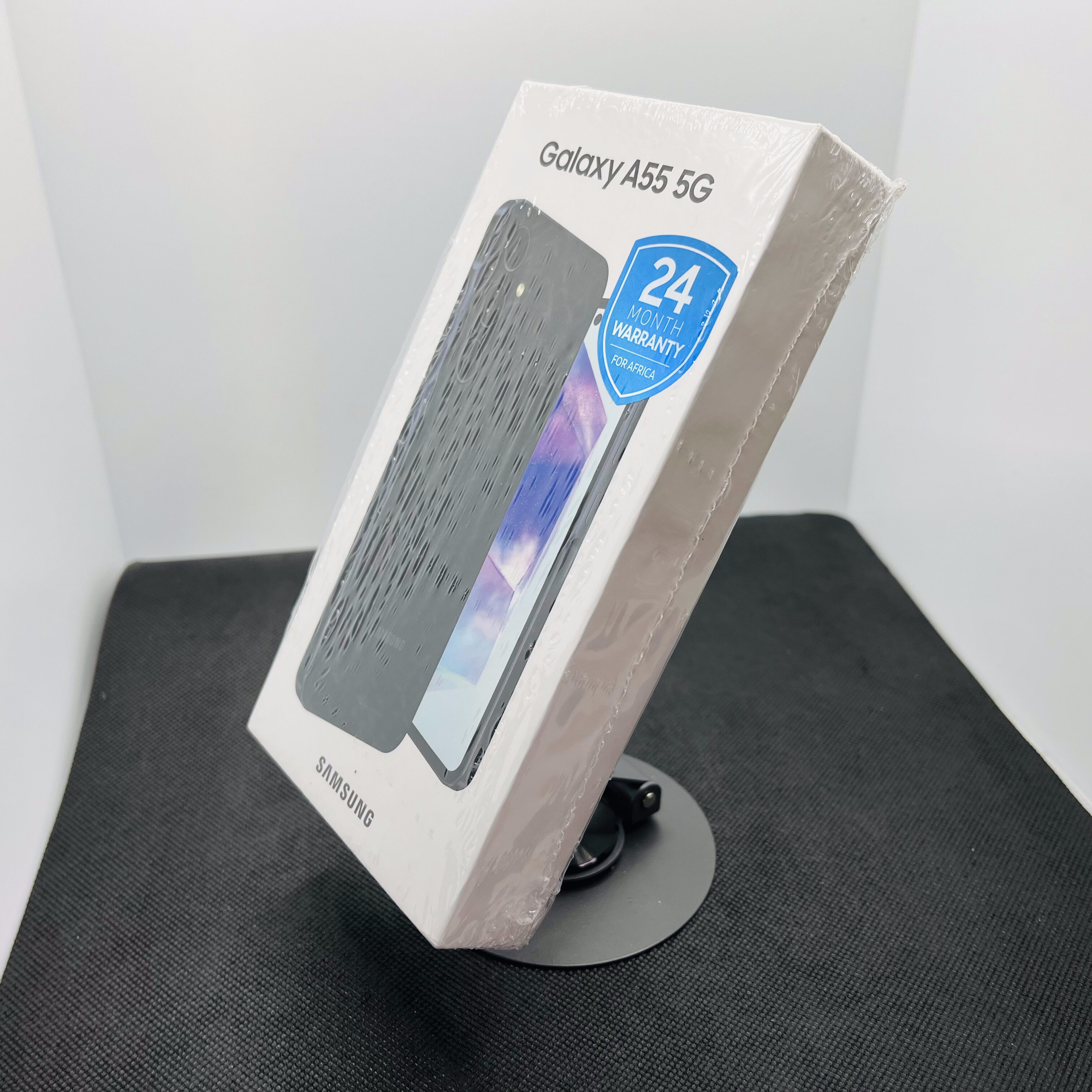 Samsung Galaxy A55 5G 256GB Dual SIM Awesome Navy – Sealed - Image 4