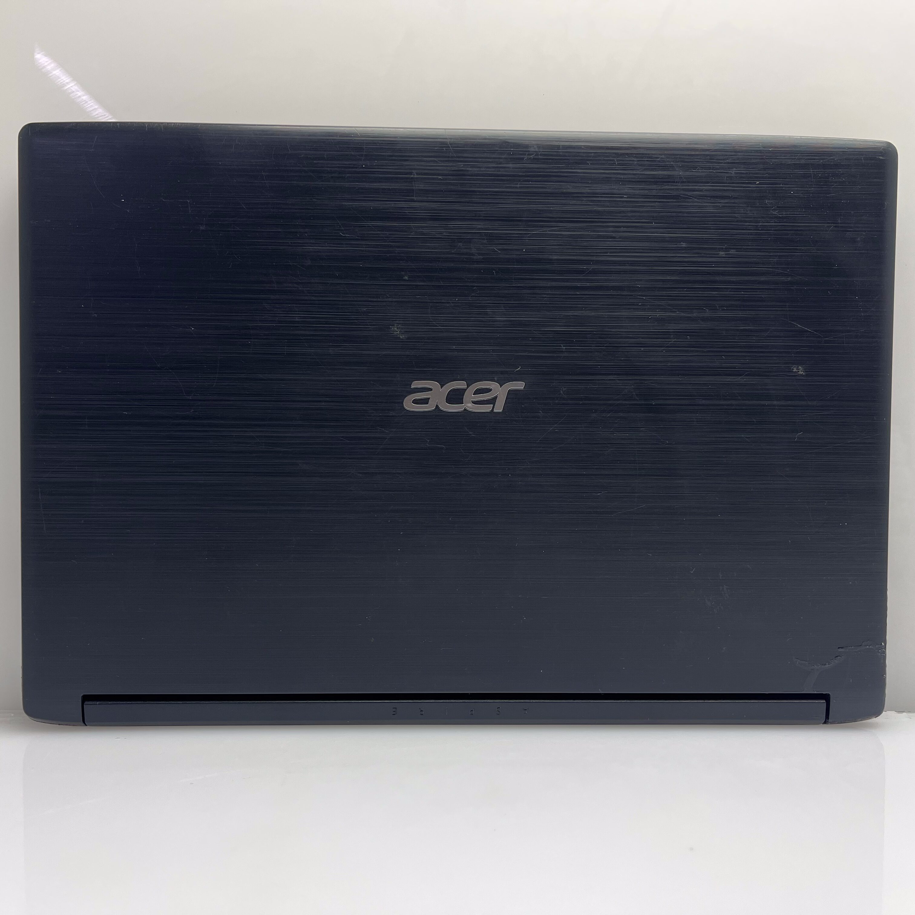 Acer Aspire 3 A315-53 7th Gen "Core i3" 2.40GHz 8GB RAM 512GB SSD Black - Damaged Casing And Hinge - Image 5