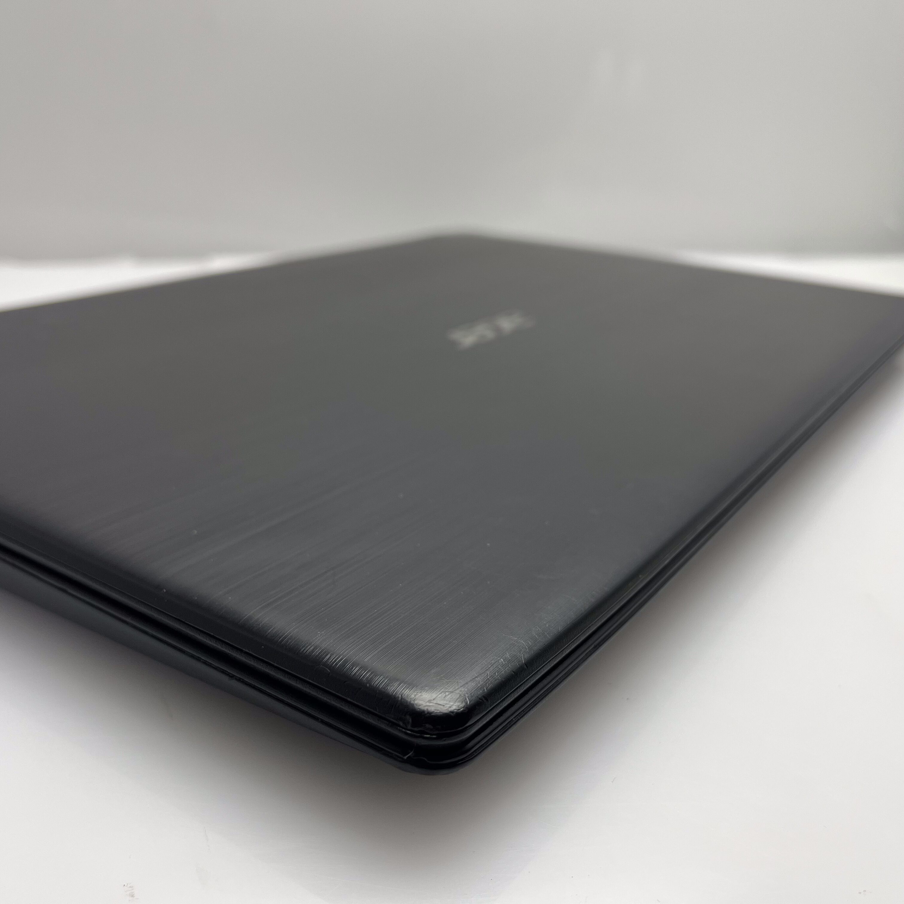 Acer Aspire 3 A315-53 7th Gen "Core i3" 2.40GHz 8GB RAM 512GB SSD Black - Damaged Casing And Hinge - Image 7