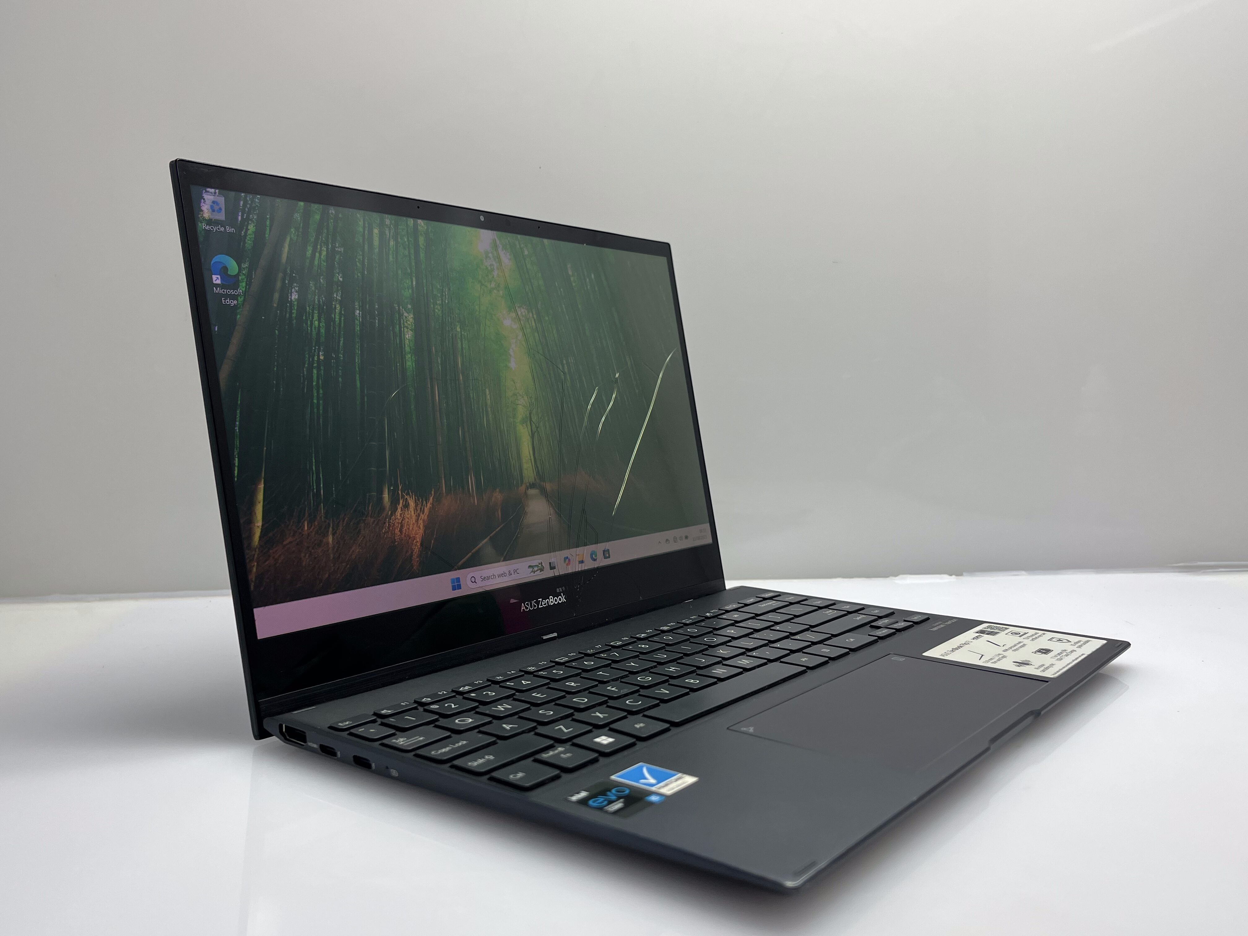 Asus ZenBook Flip 13 UX363E 11th Gen 