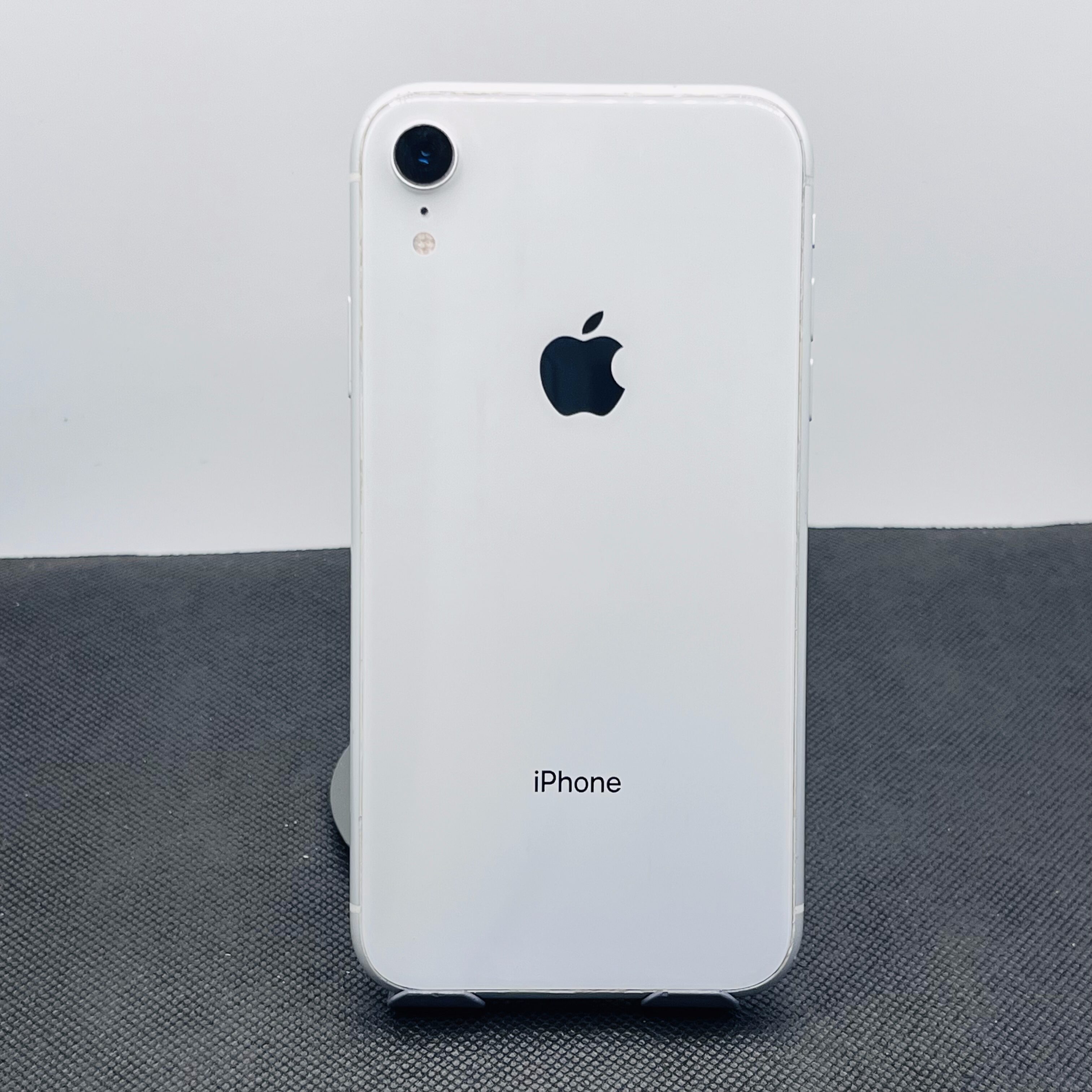 Apple iPhone XR 64GB White (3 Month Warranty) | Epic Deals SA
