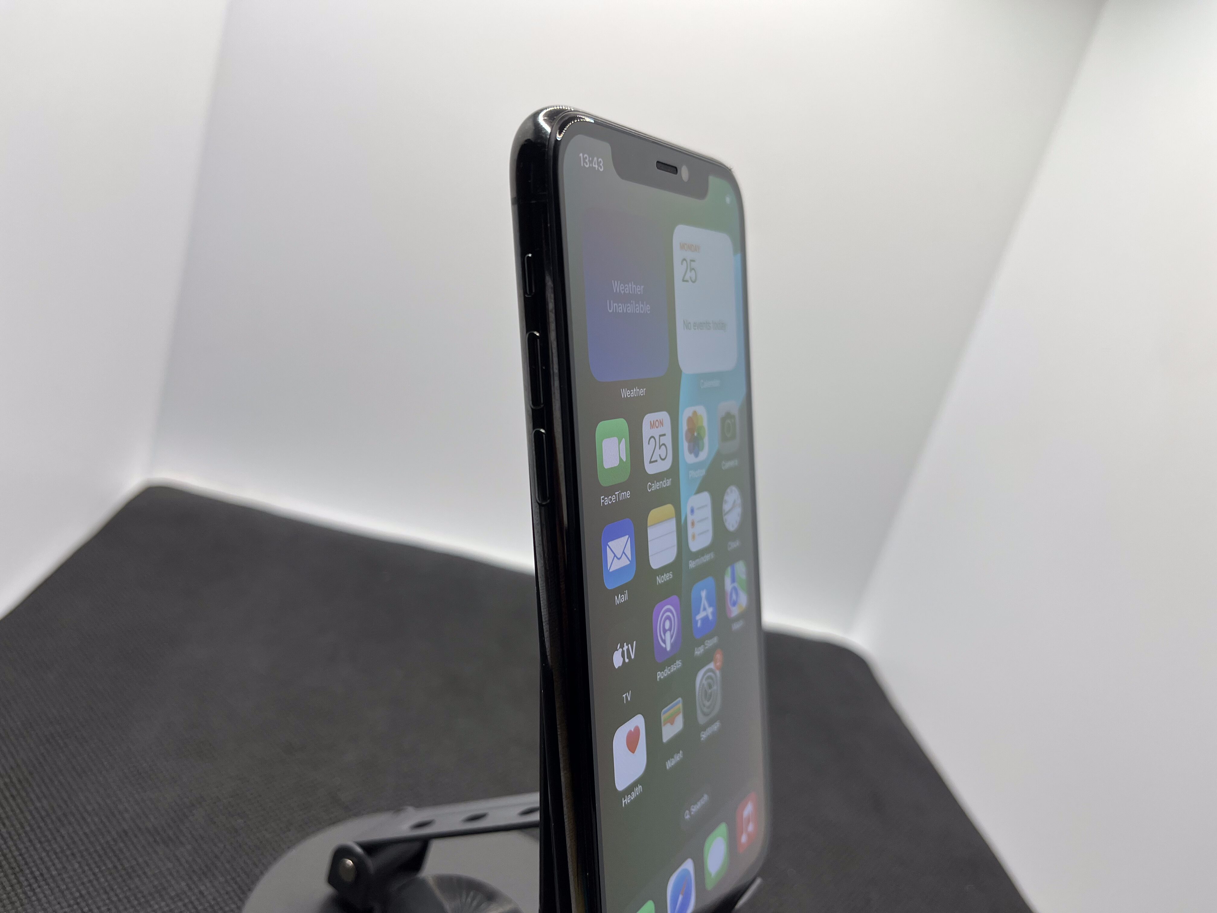 Apple iPhone 11 Pro 64GB Space Gray (6 Month Warranty) - Image 4