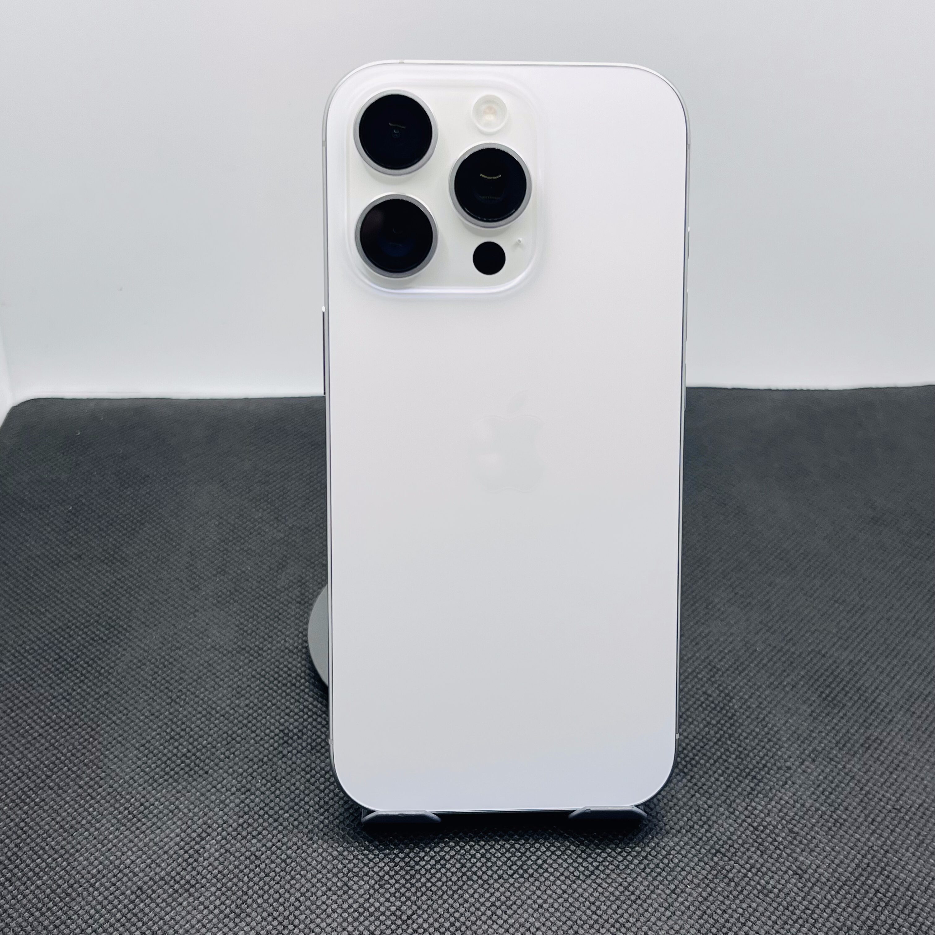 Apple iPhone 16 Pro 256GB White Titanium (10 Year Warranty) - Mint Condition - Image 9
